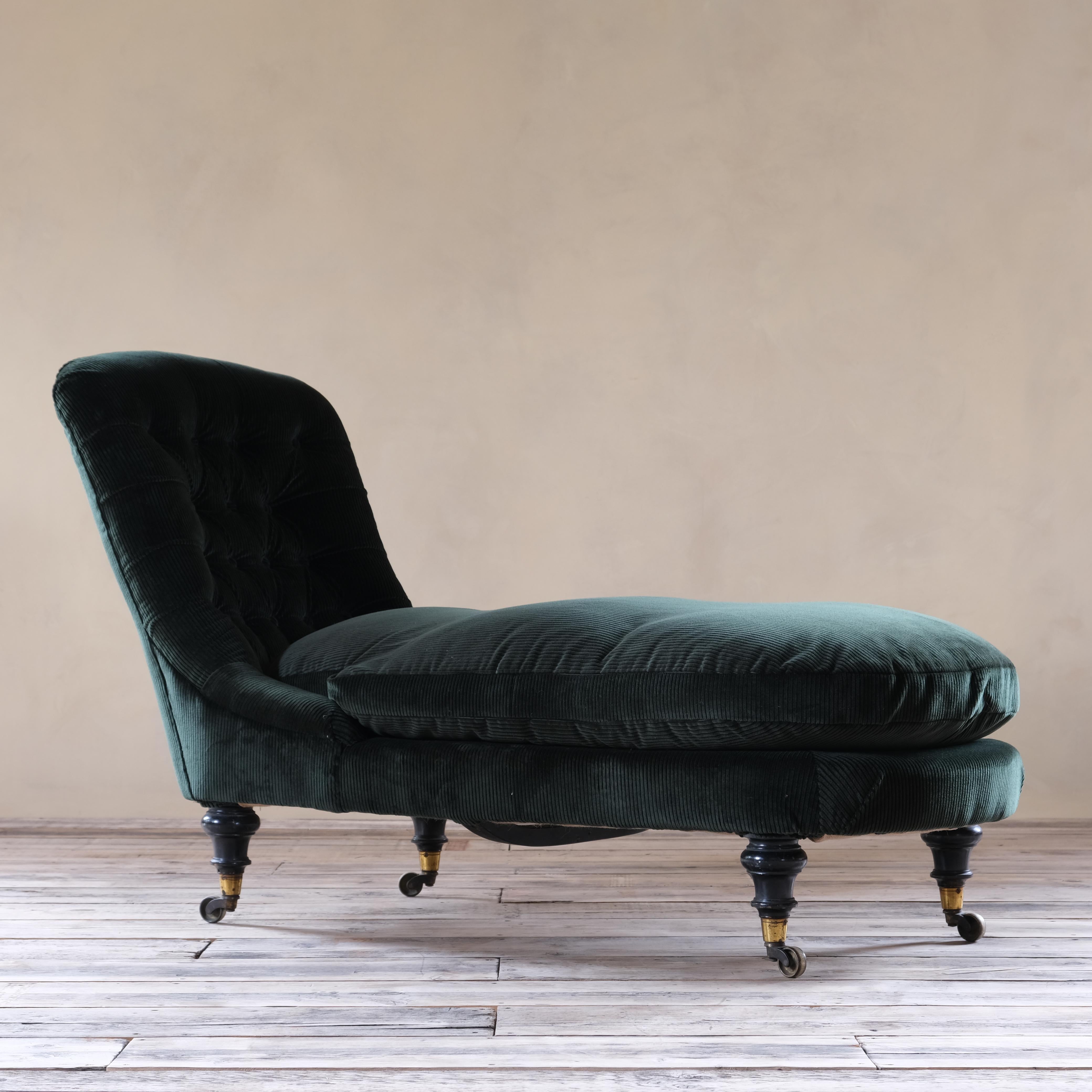 Walnut 19th Century Howard and Sons Daybed in Forest Green Jumbo Corduroy