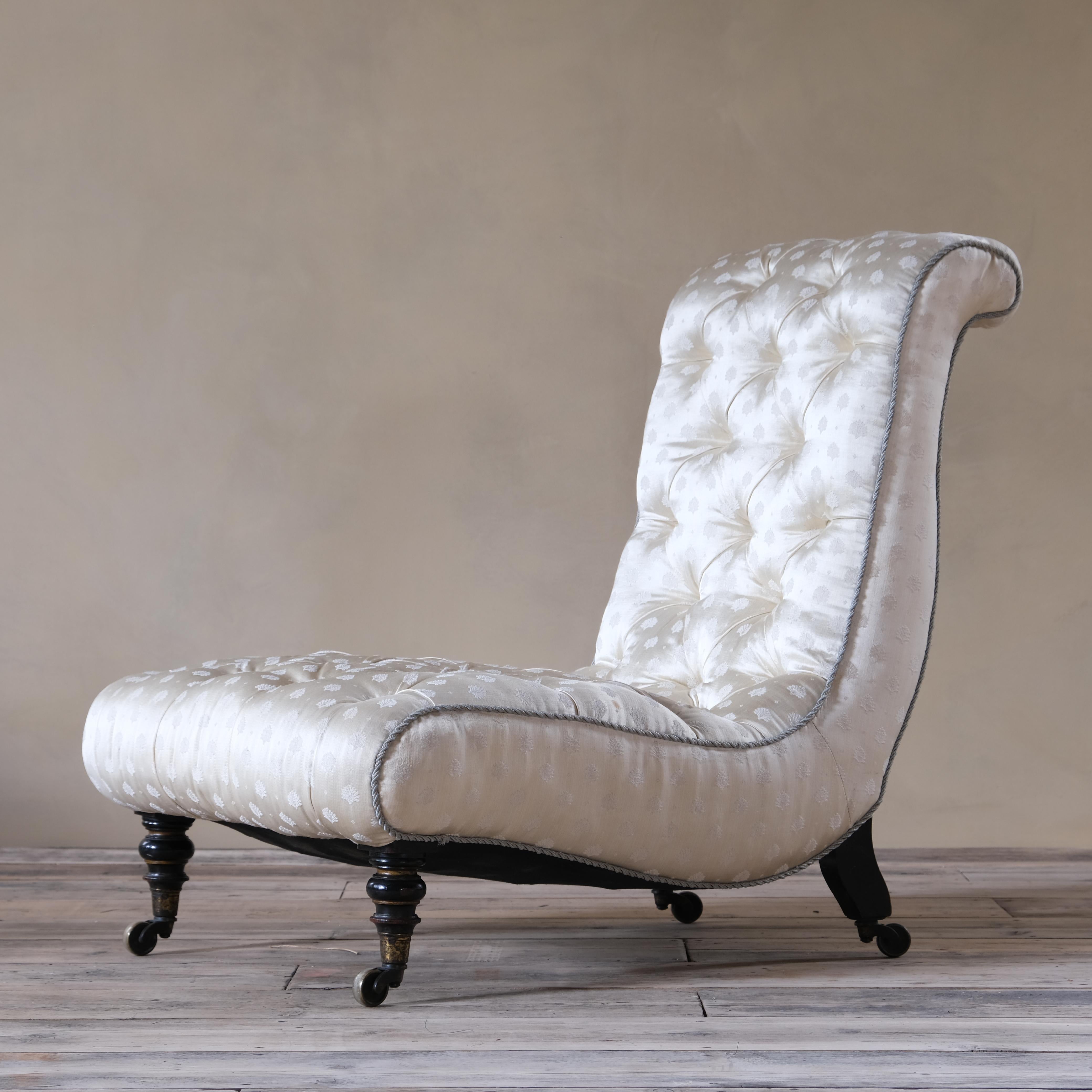 19th Century Howard and Sons Slipper Chair For Sale 1