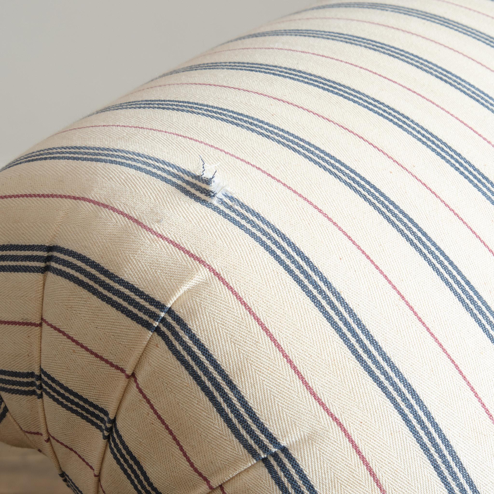 19. Jahrhundert Howard-Stil Club Sessel c1860 im Angebot 6