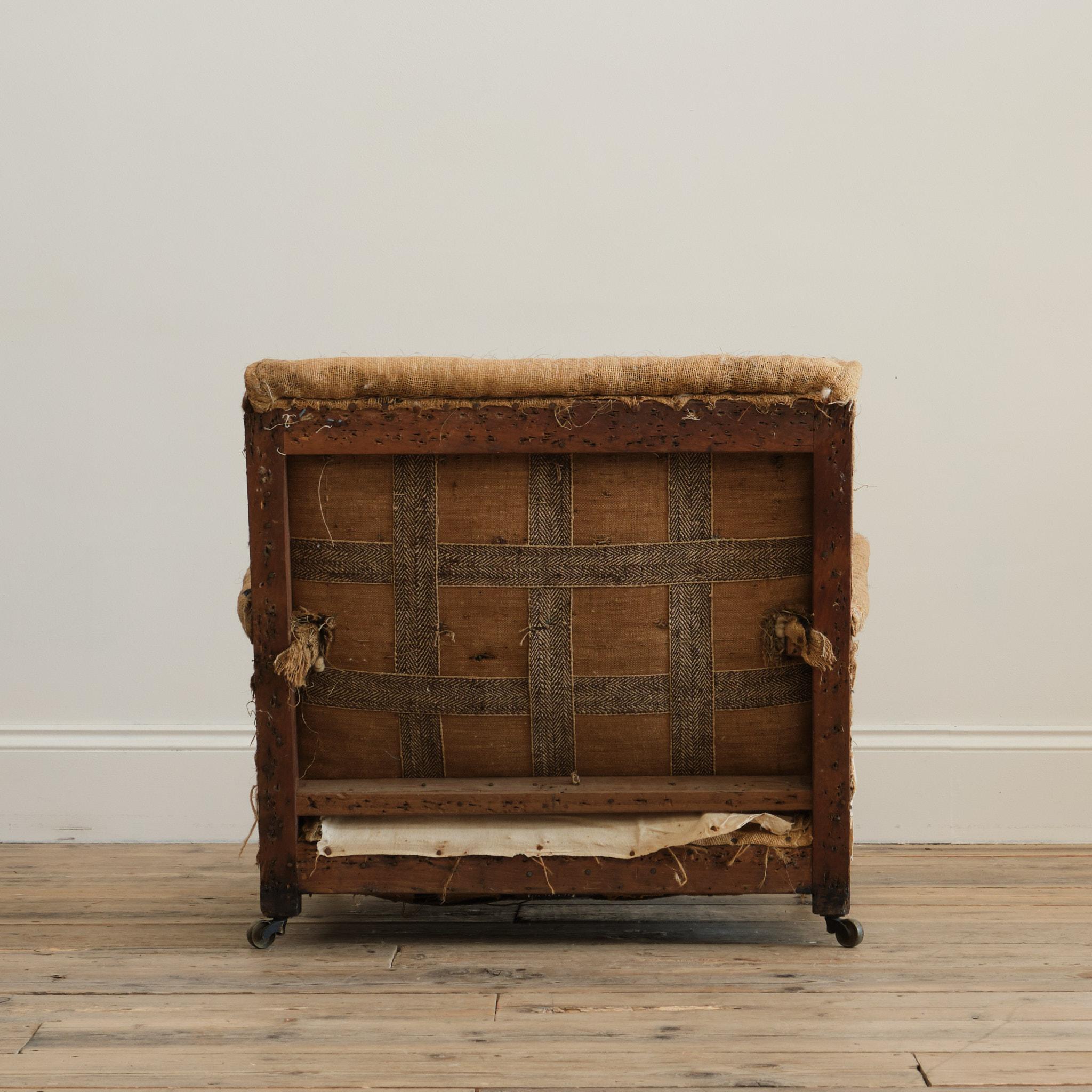 Noyer Fauteuil ouvert de style Howard, 19e siècle, vers 1860 en vente