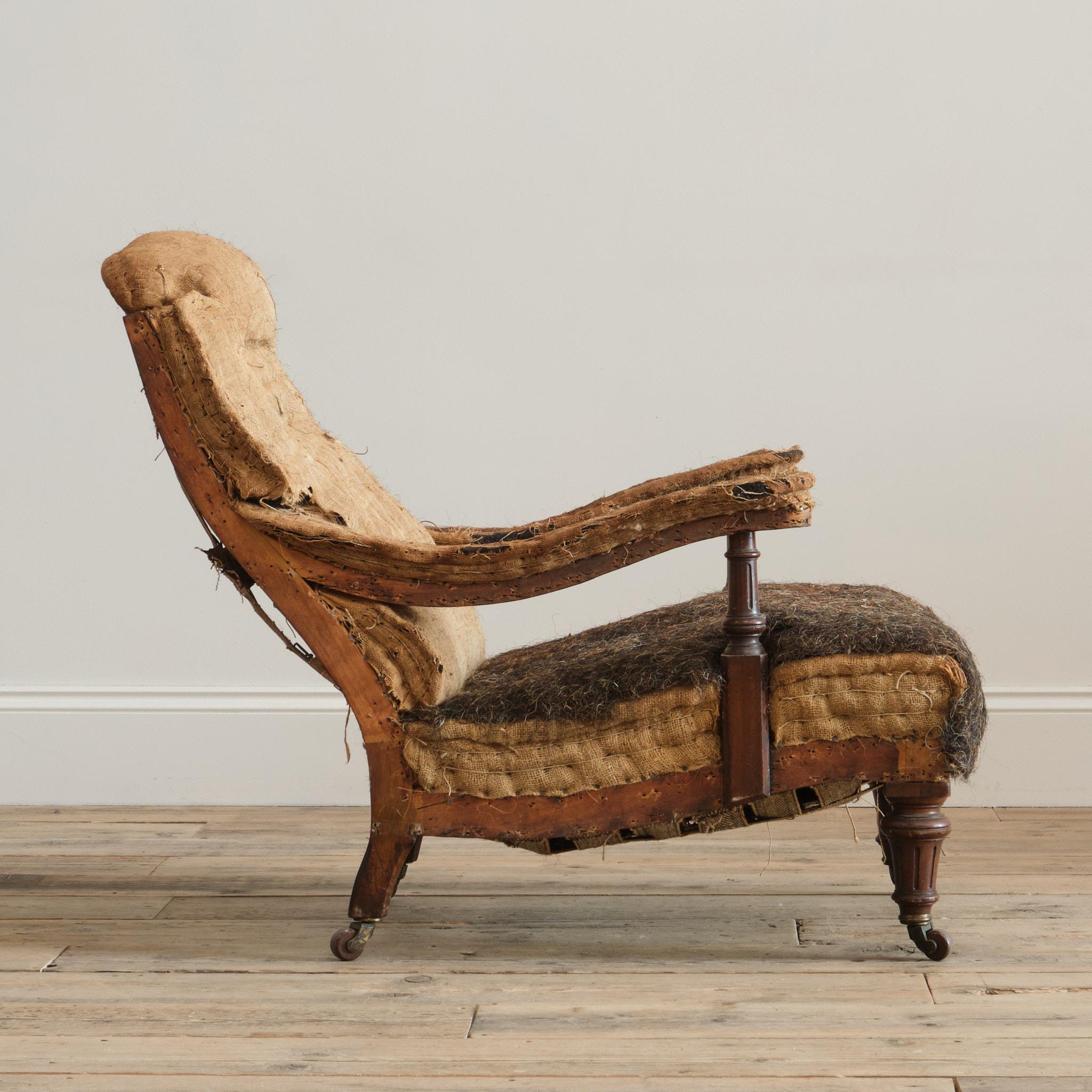 19th Century Howard Style Open Armchair (Viktorianisch) im Angebot
