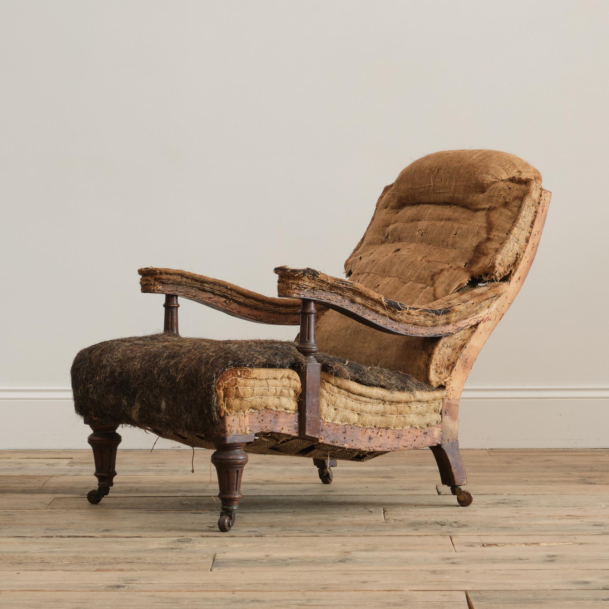 19th Century Howard Style Open Armchair (Walnuss) im Angebot