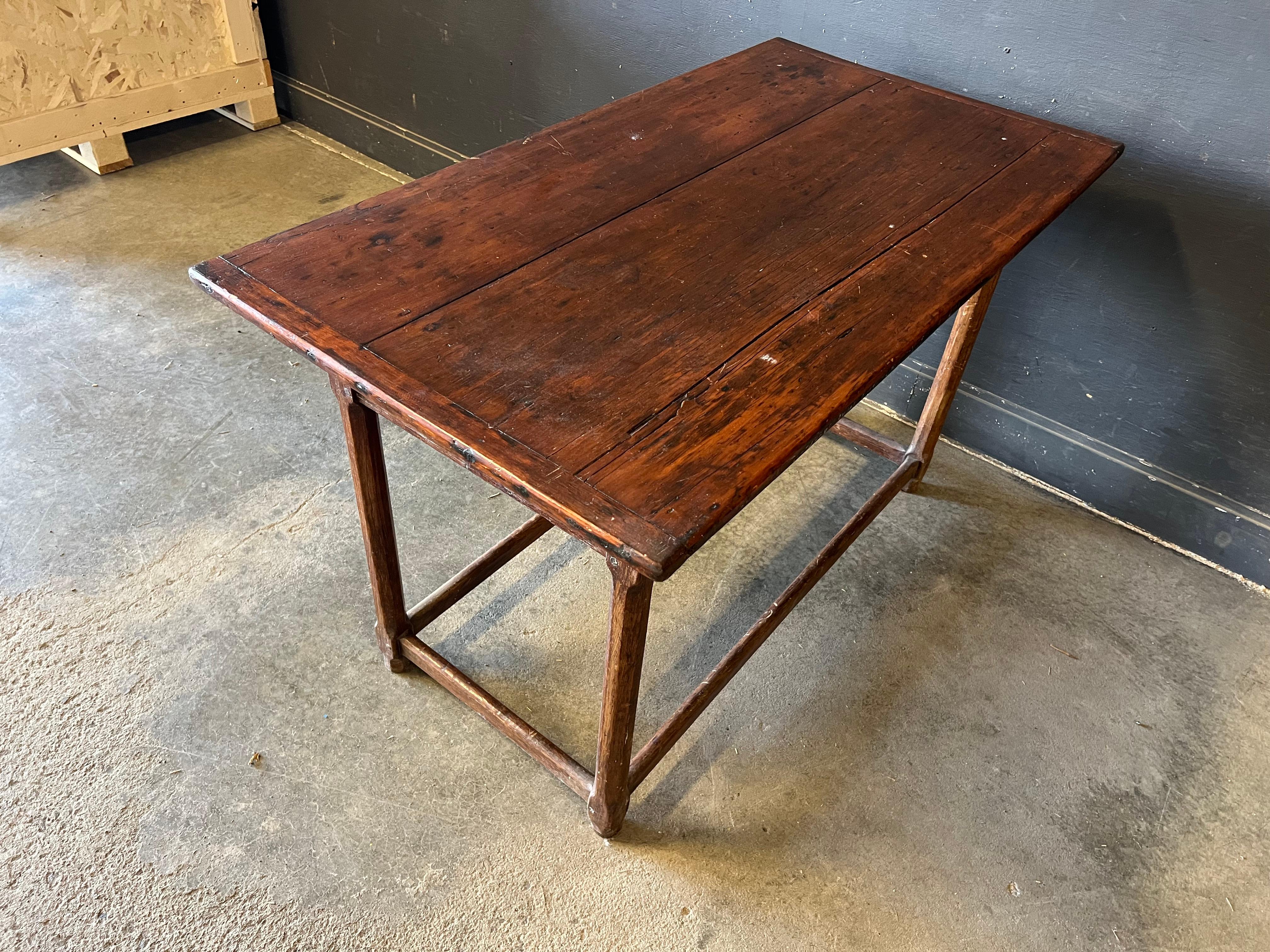 19th Century Hudson Vally Country Table or Desk with Drawers and Stretchers For Sale 7