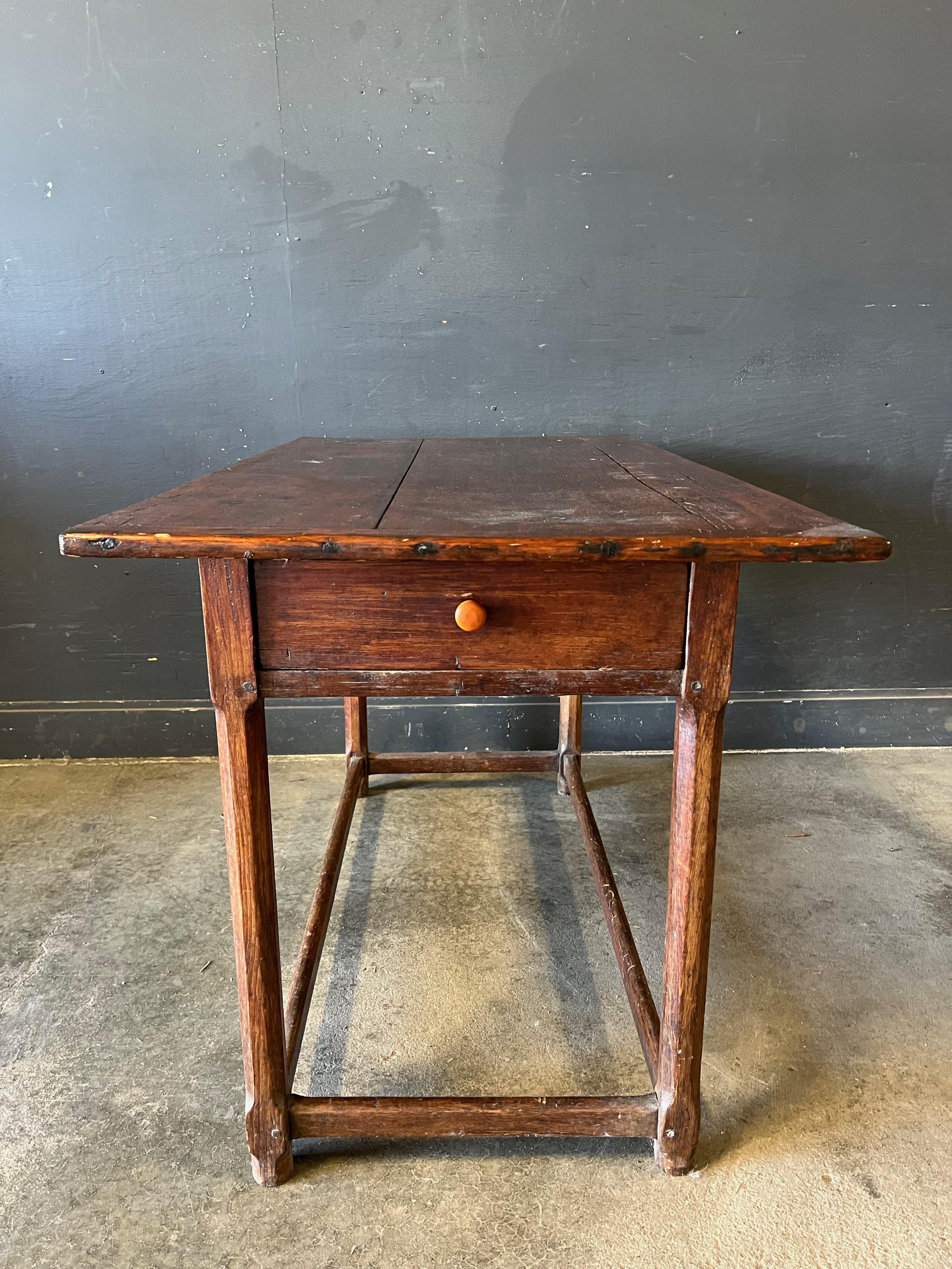 19th Century Hudson Vally Country Table or Desk with Drawers and Stretchers For Sale 8