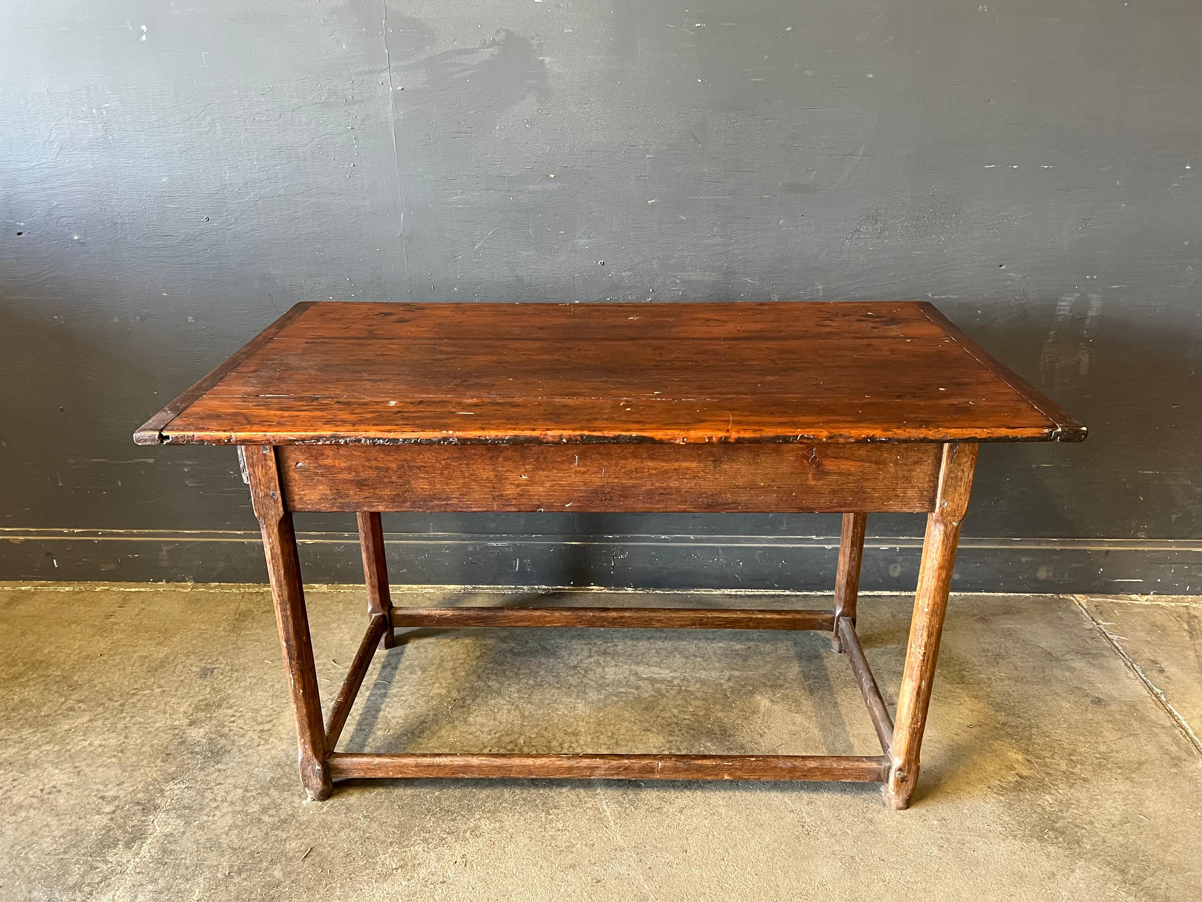 19th Century Hudson Vally Country Table or Desk with Drawers and Stretchers For Sale 1