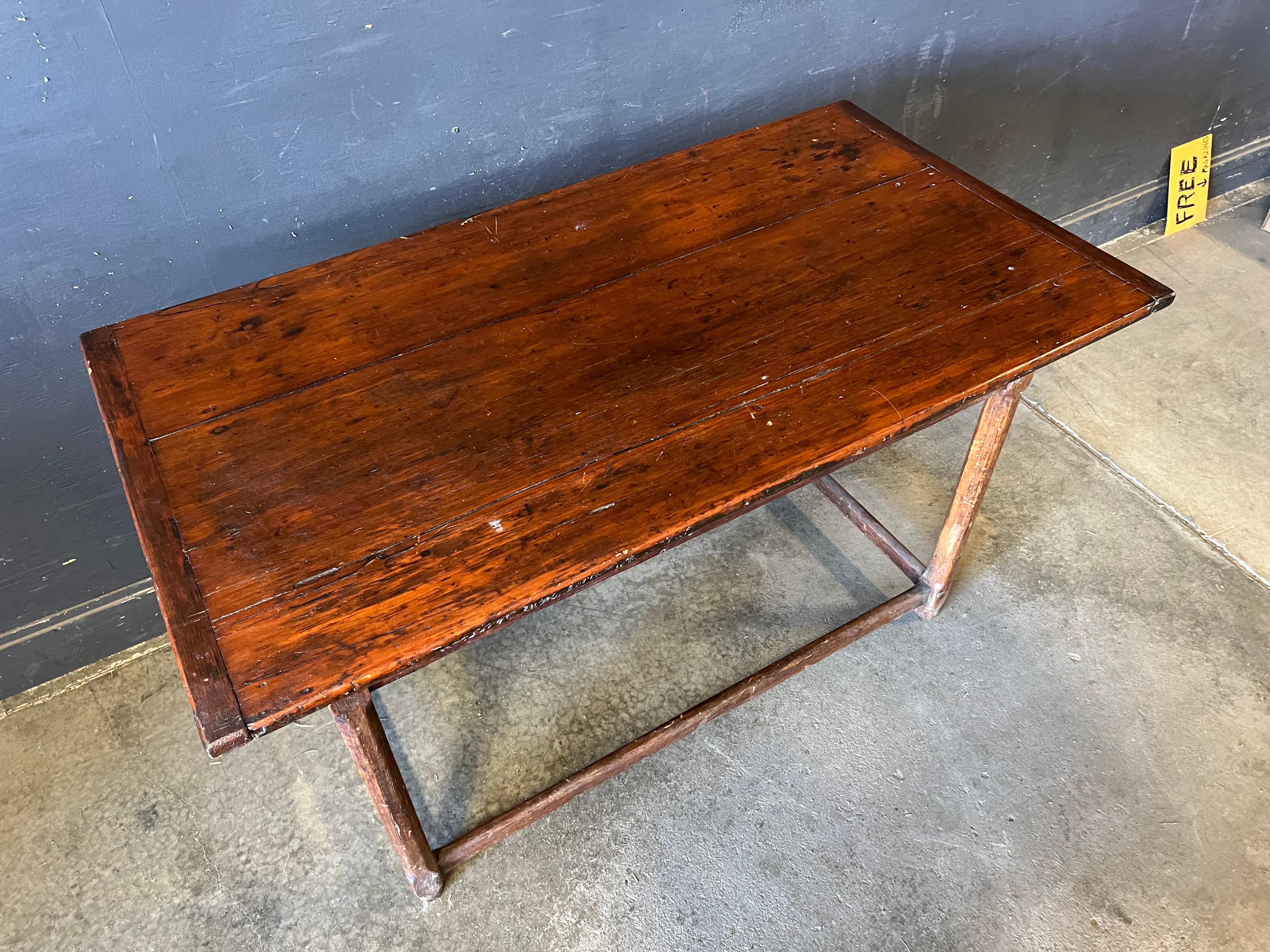19th Century Hudson Vally Country Table or Desk with Drawers and Stretchers For Sale 2