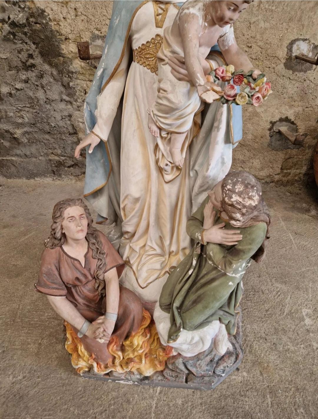 Statua religiosa del XIX secolo della Madonna del Purgatorio in vendita 1