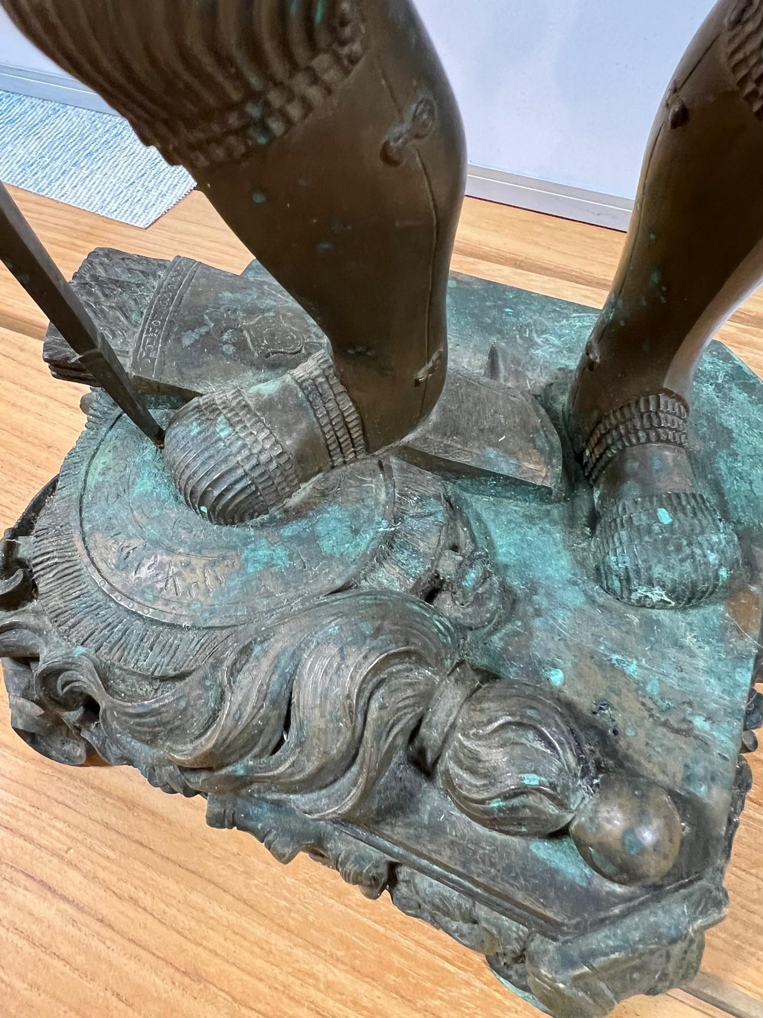 Scultura di cavaliere in bronzo Hugo Frantiska Salm del XIX secolo in vendita 3