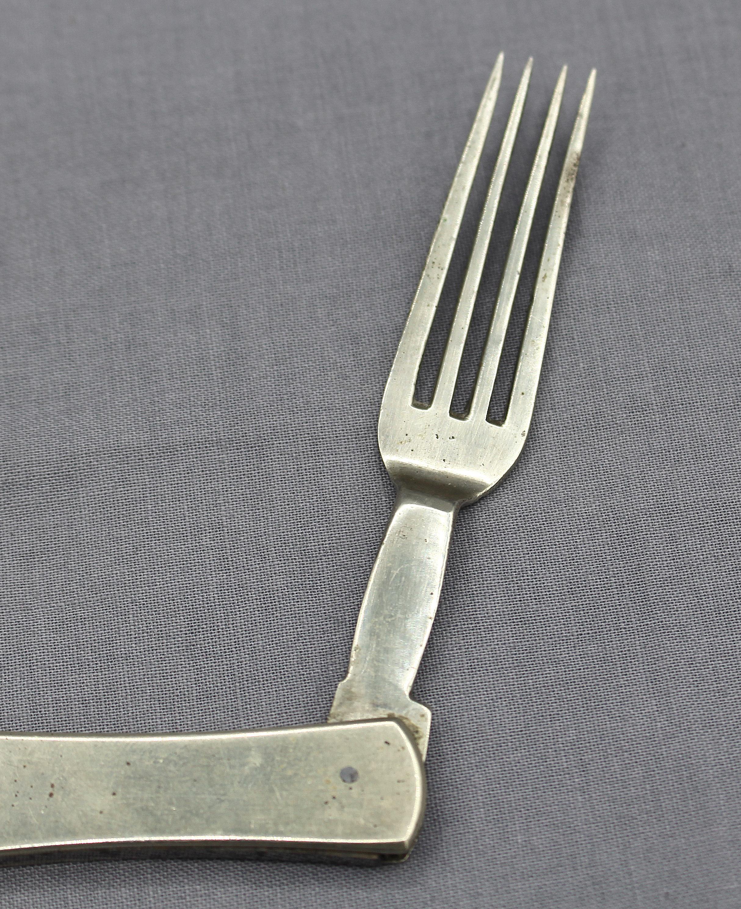 Tenedor plegable de viaje y sacacorchos de cazador o soldado del siglo XIX Inglés en venta