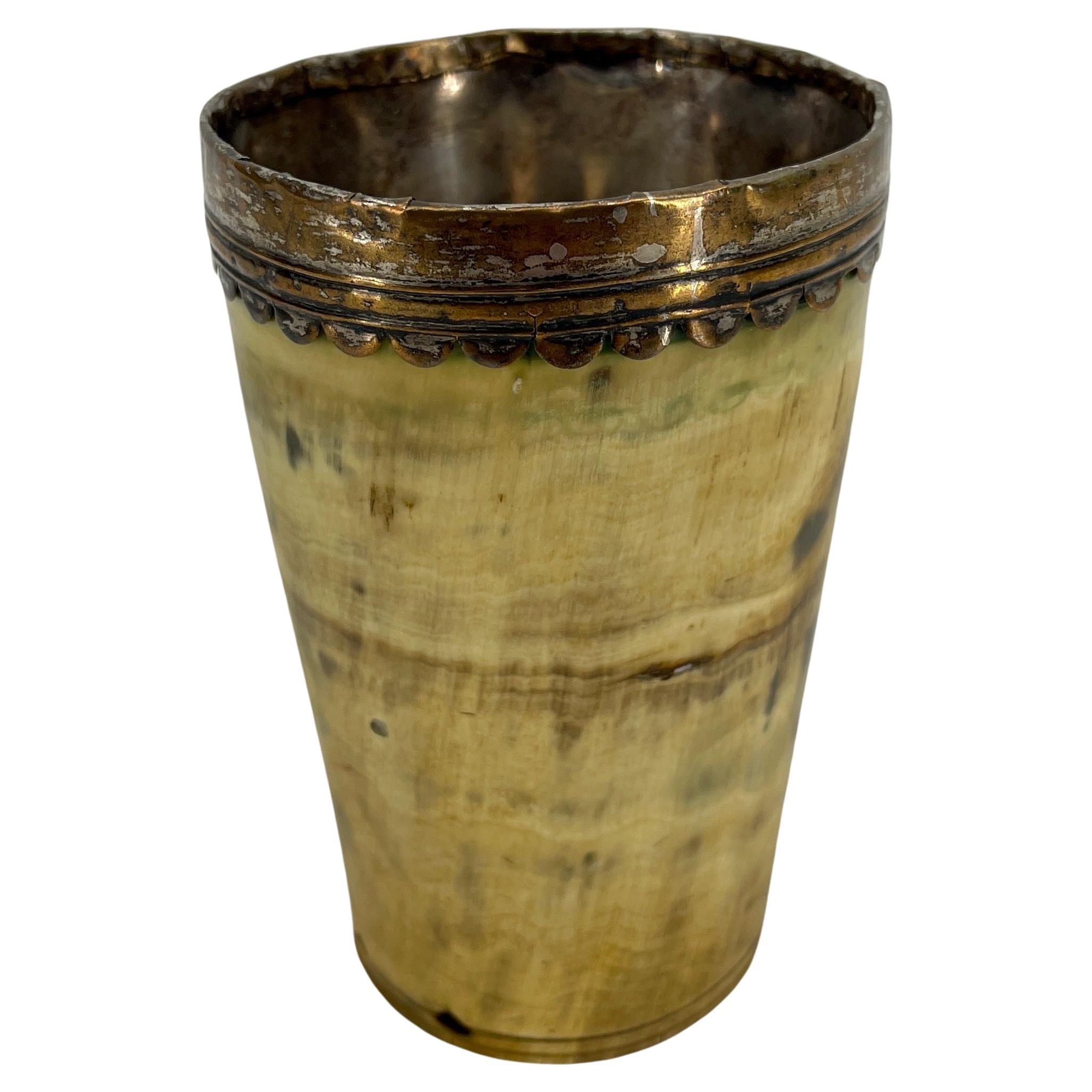 19th Century Hunter's Stirrup Beaker Cup in Horn For Sale