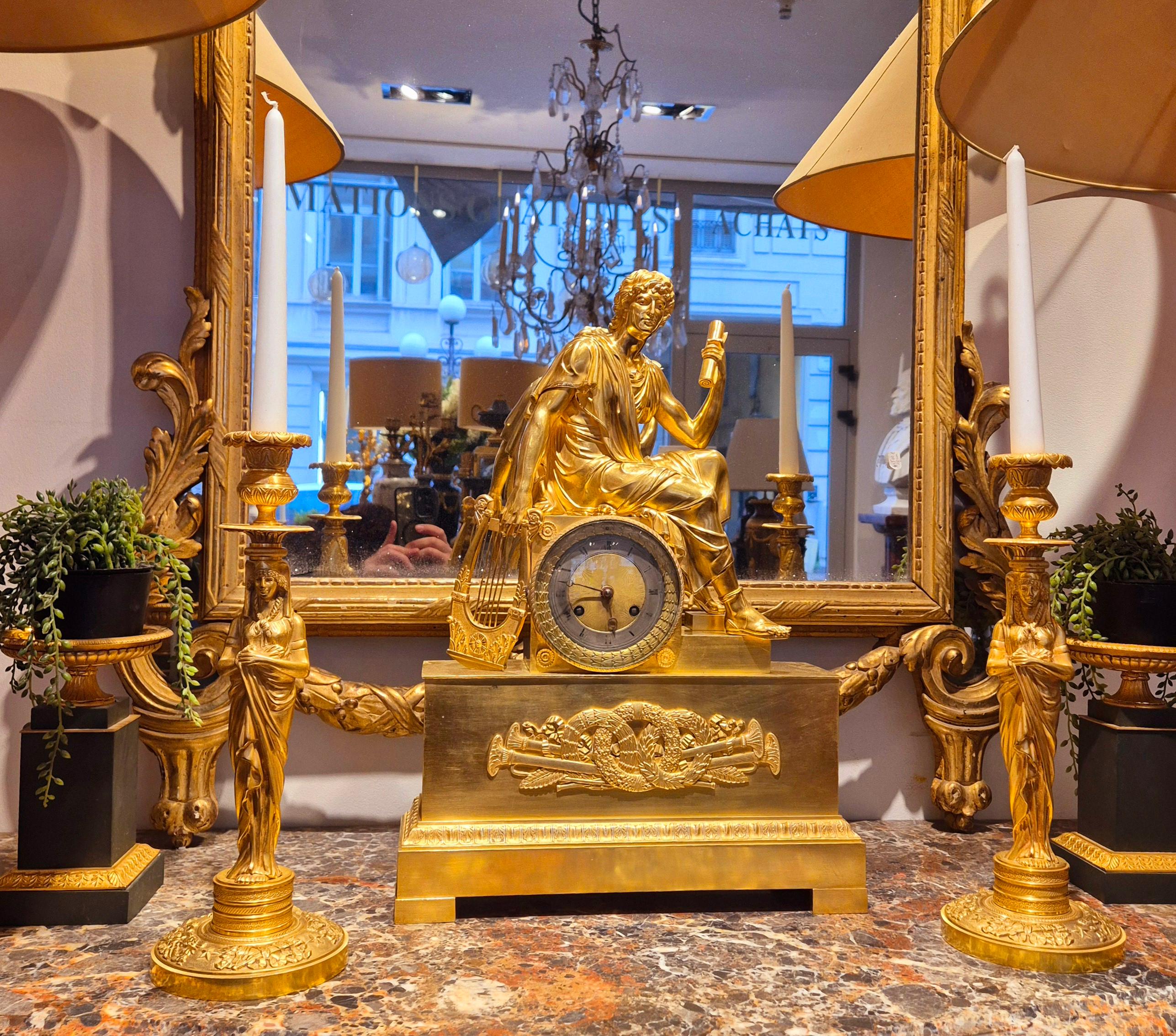 Pareja de candeleros Retour d'Egypte de bronce dorado, época Imperio, S. XIX Dorado en venta
