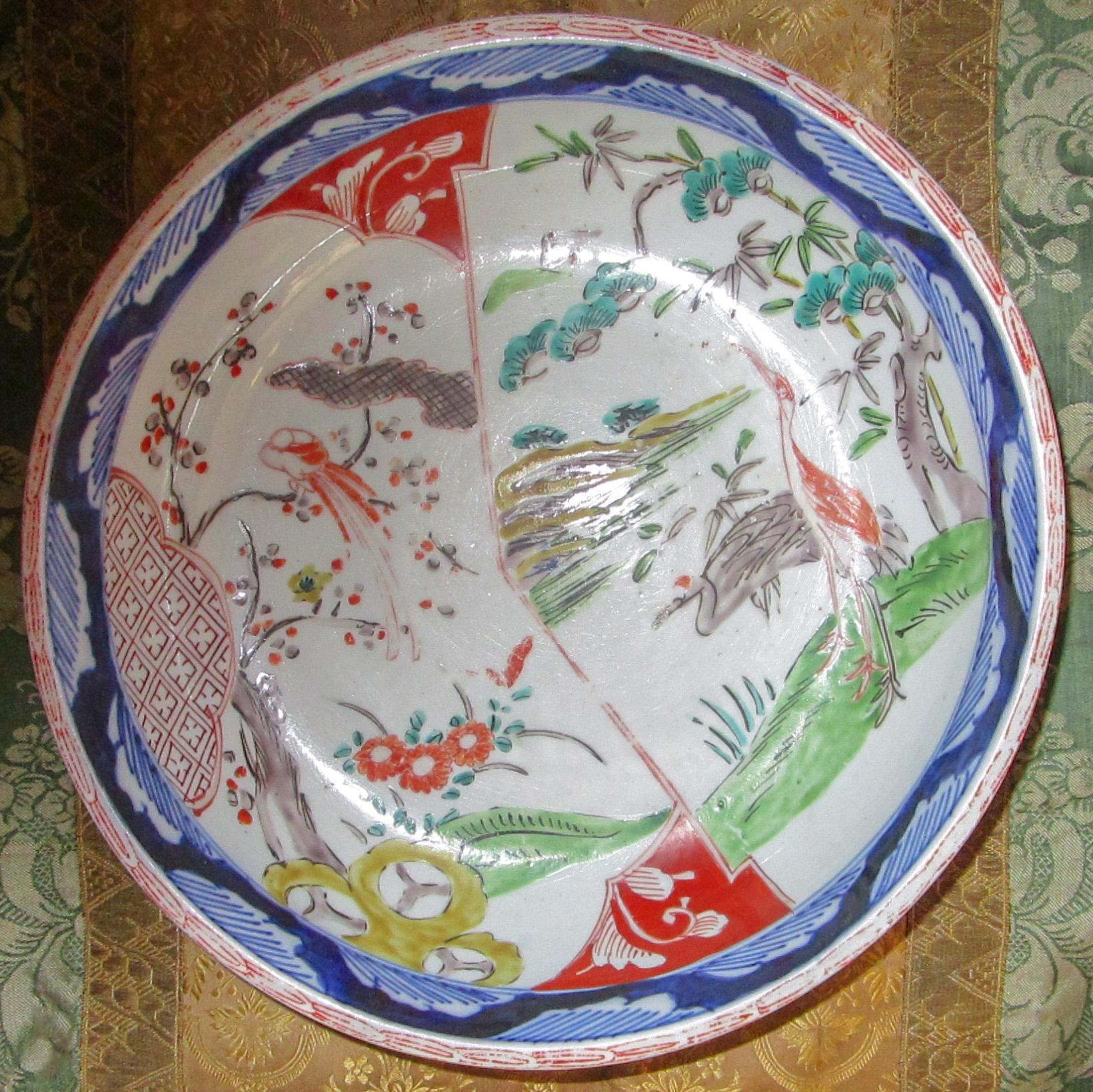 Hand-Painted 19th Century Imari Japanese Meiji Bowl with Crane Motif
