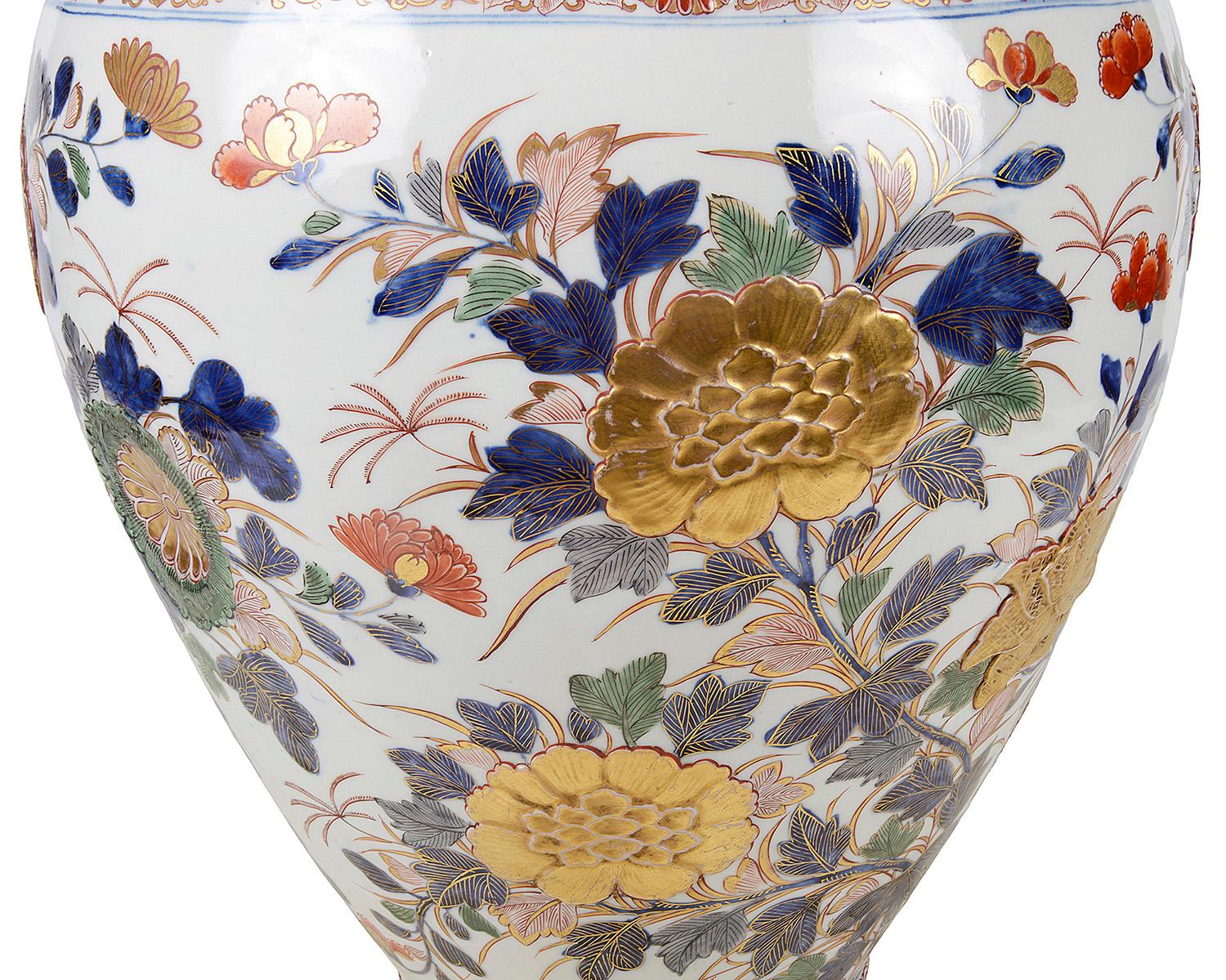 Vase à couvercle Imari japonais du XIXe siècle, vers 1840 en vente 2