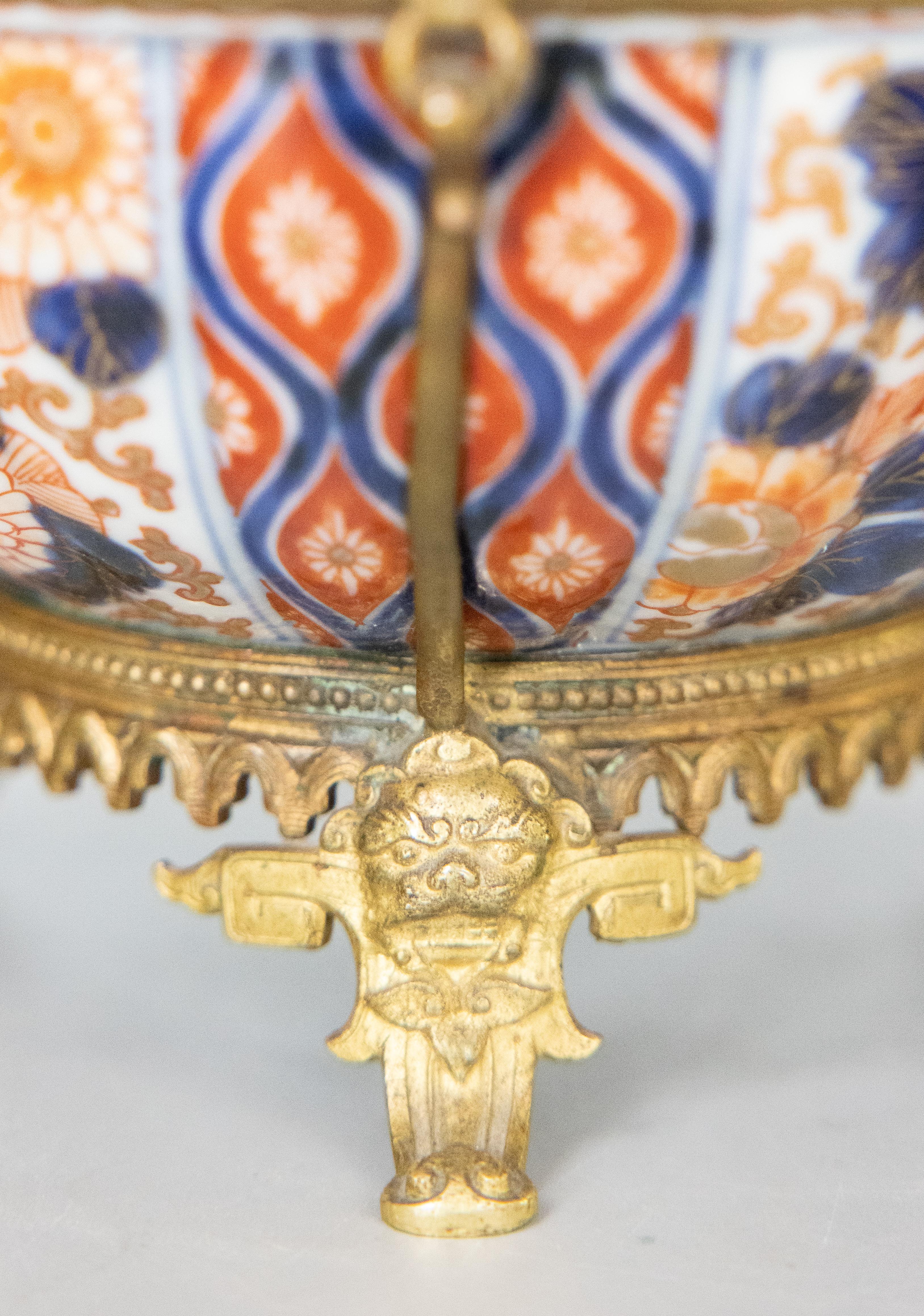 19. Jahrhundert Imari Porcelain Lidded Bowl Jewelry Box (Keramik) im Angebot