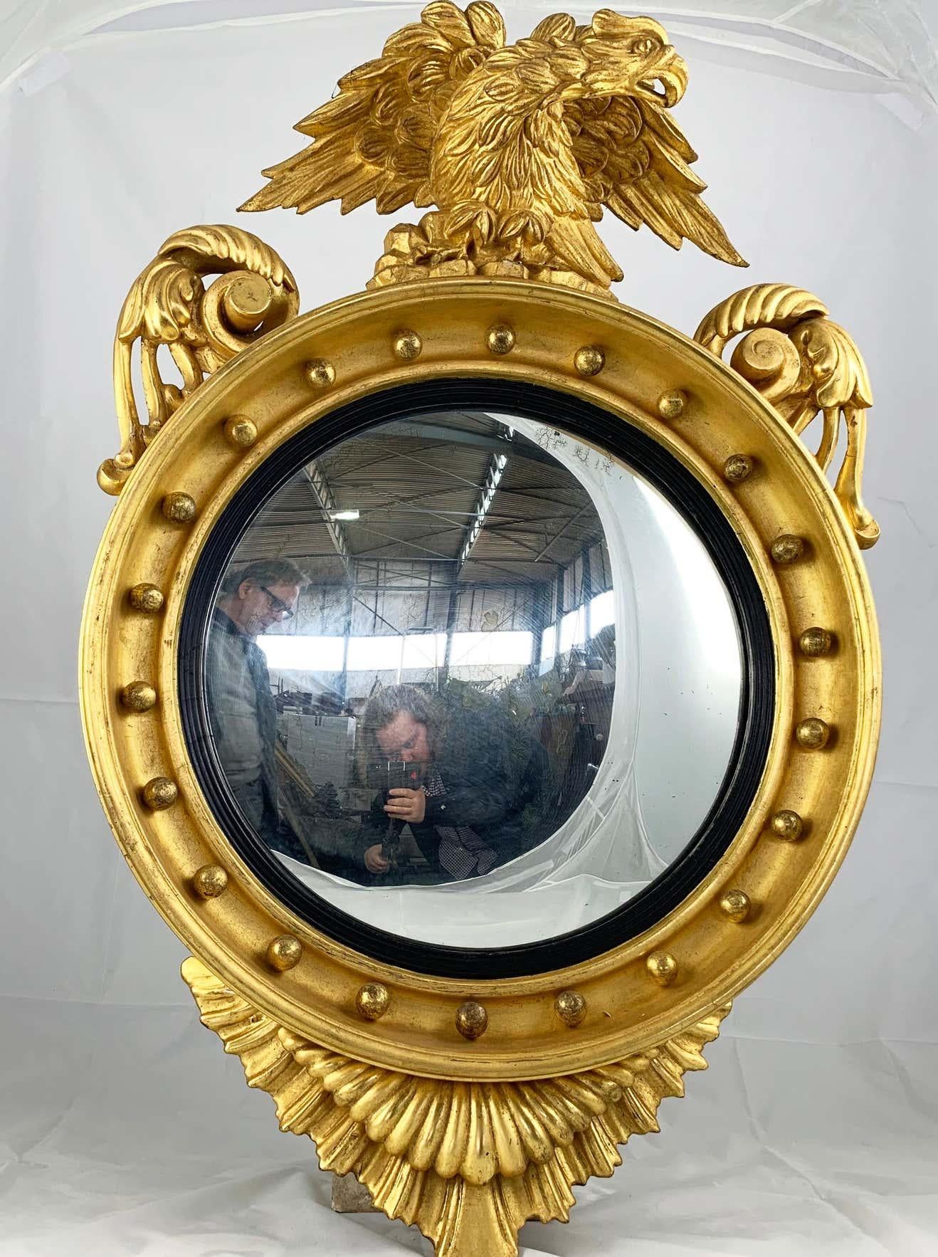 19th Century Impressive Regency Giltwood Carved Convex Wall Mirror For Sale 4