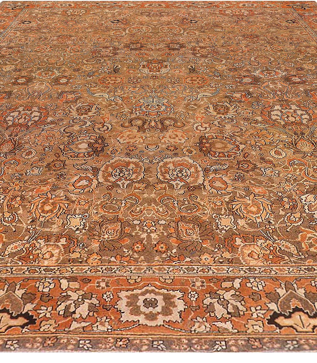 Hand-Woven 19th Century Indian Amritsar Handmade Wool Rug For Sale