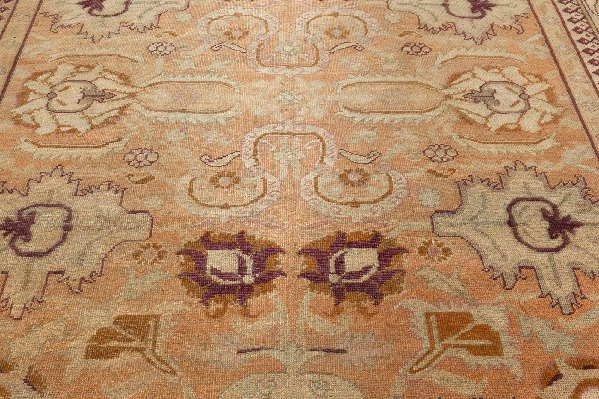 Late 19th century Indian Amritsar botanic handmade wool rug
Size: 7'9