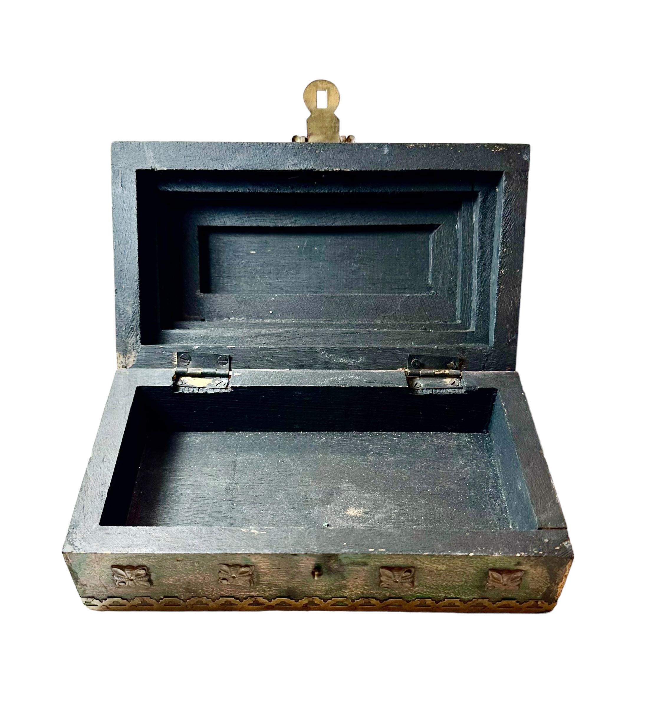 19th Century Indian Box For Sale 1