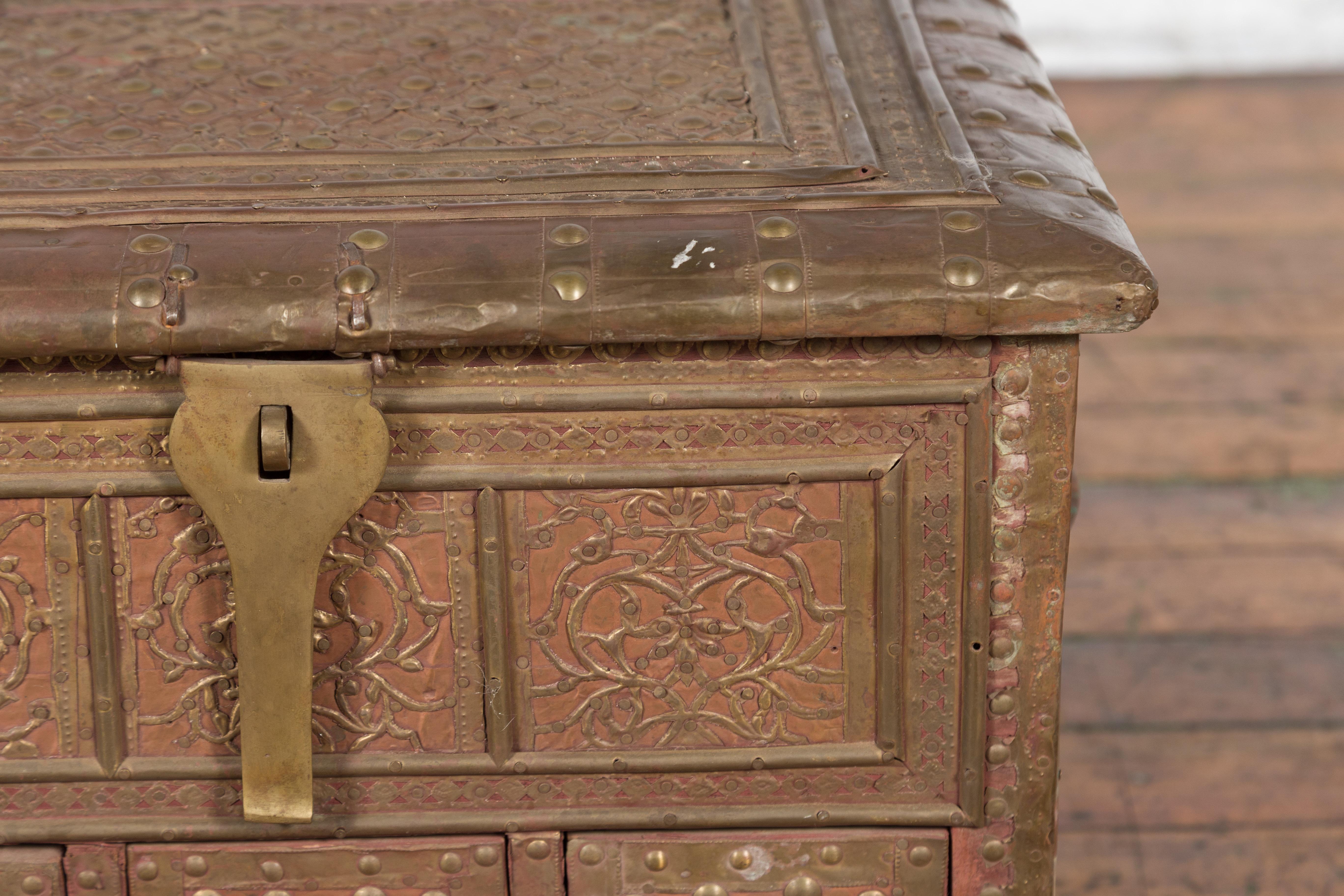 19th Century Indian Brass over Wood Bridal Chest with Hand-Tooled Décor For Sale 4