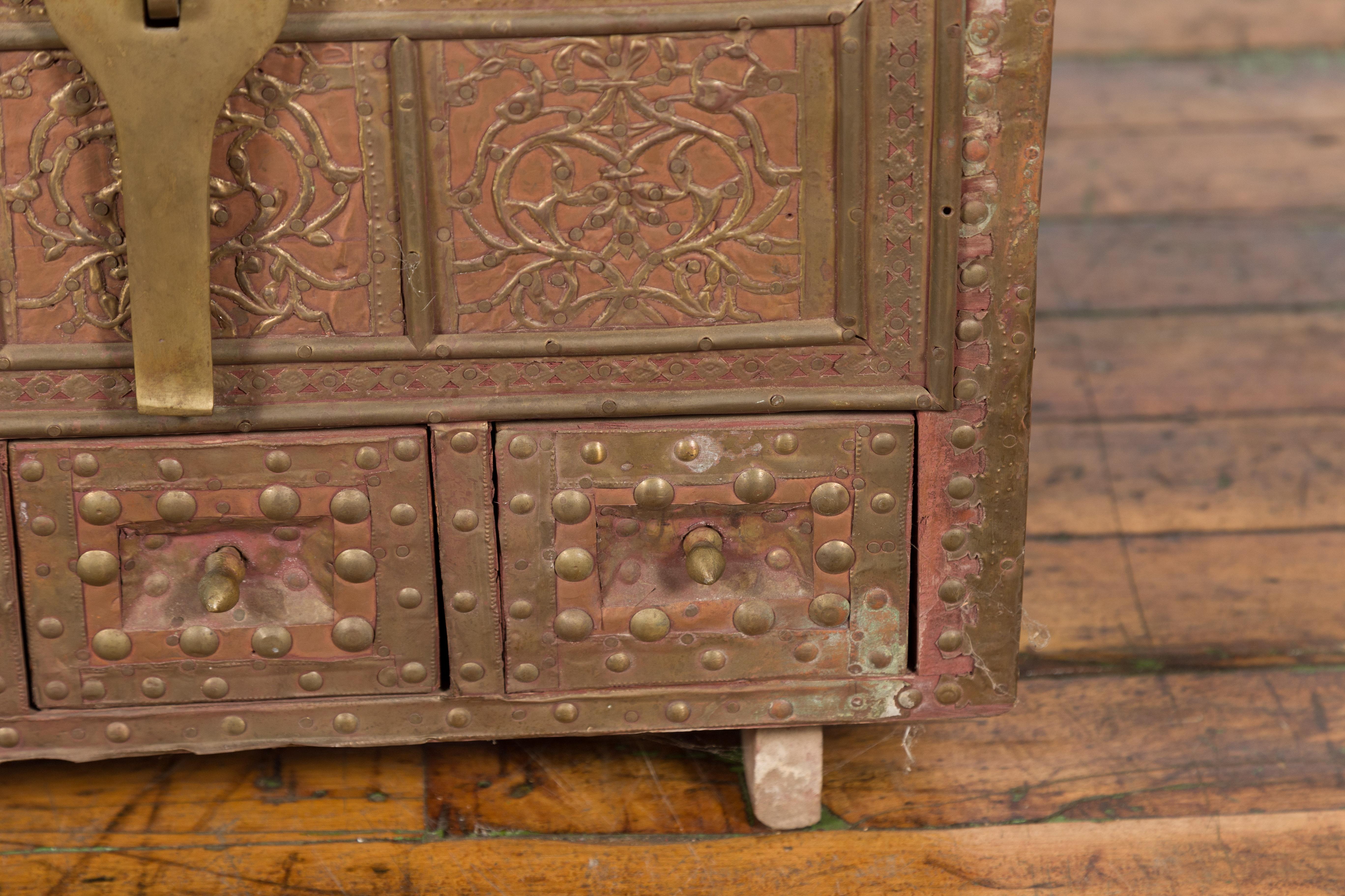 19th Century Indian Brass over Wood Bridal Chest with Hand-Tooled Décor For Sale 6