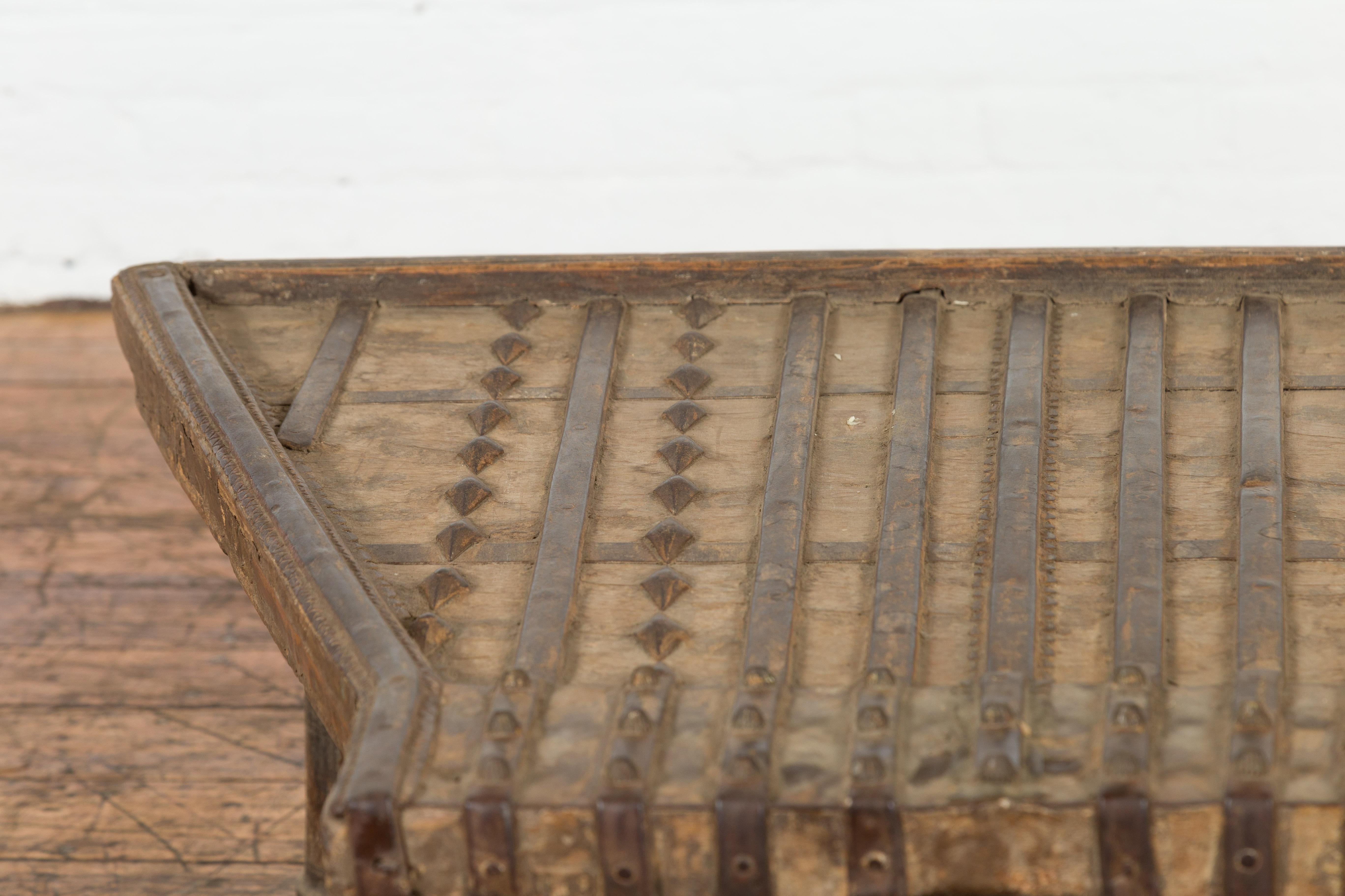 19th Century Indian Bullock Cart Made into a Coffee Table with Iron Details In Good Condition For Sale In Yonkers, NY