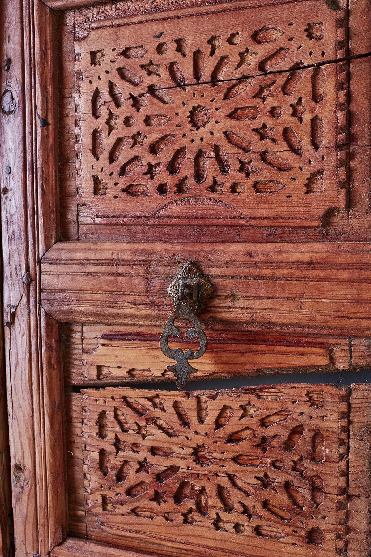 19th Century Indian Carved Panel with Shutter Windows For Sale 1