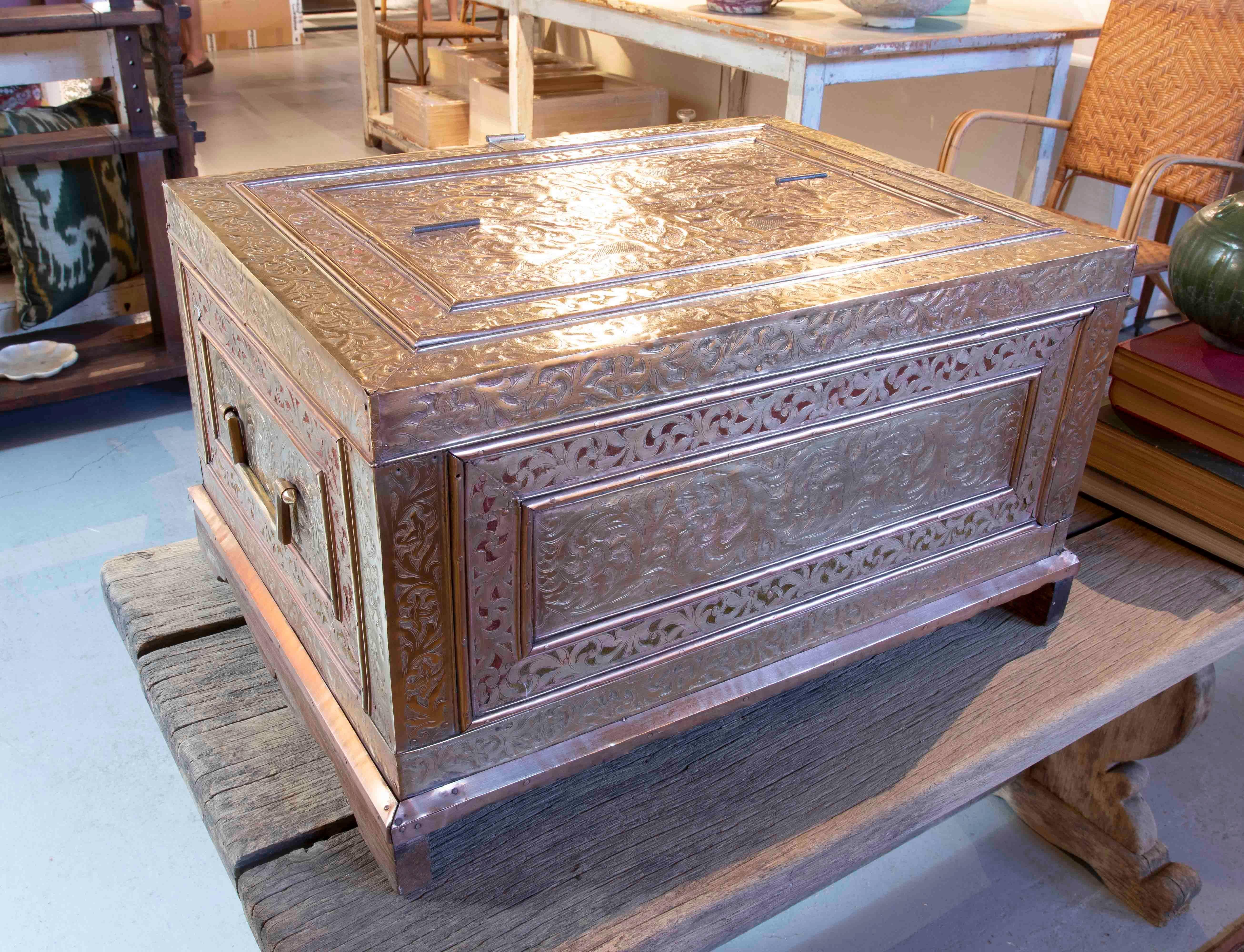 19th Century Indian Chest with Wooden Frame Covered in Embossed Brass  For Sale 7