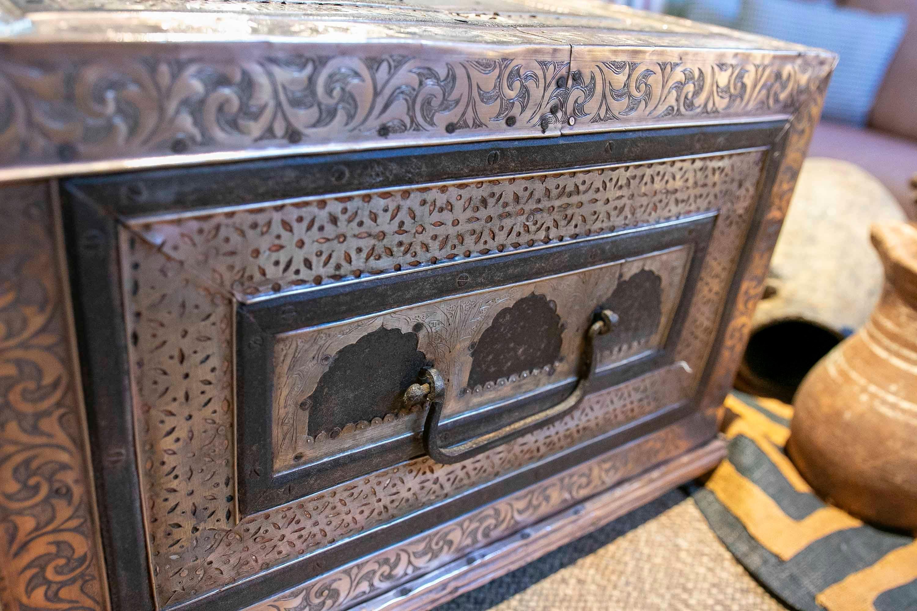 19th Century Indian Chest with Wooden Frame Covered in Embossed Brass  For Sale 14