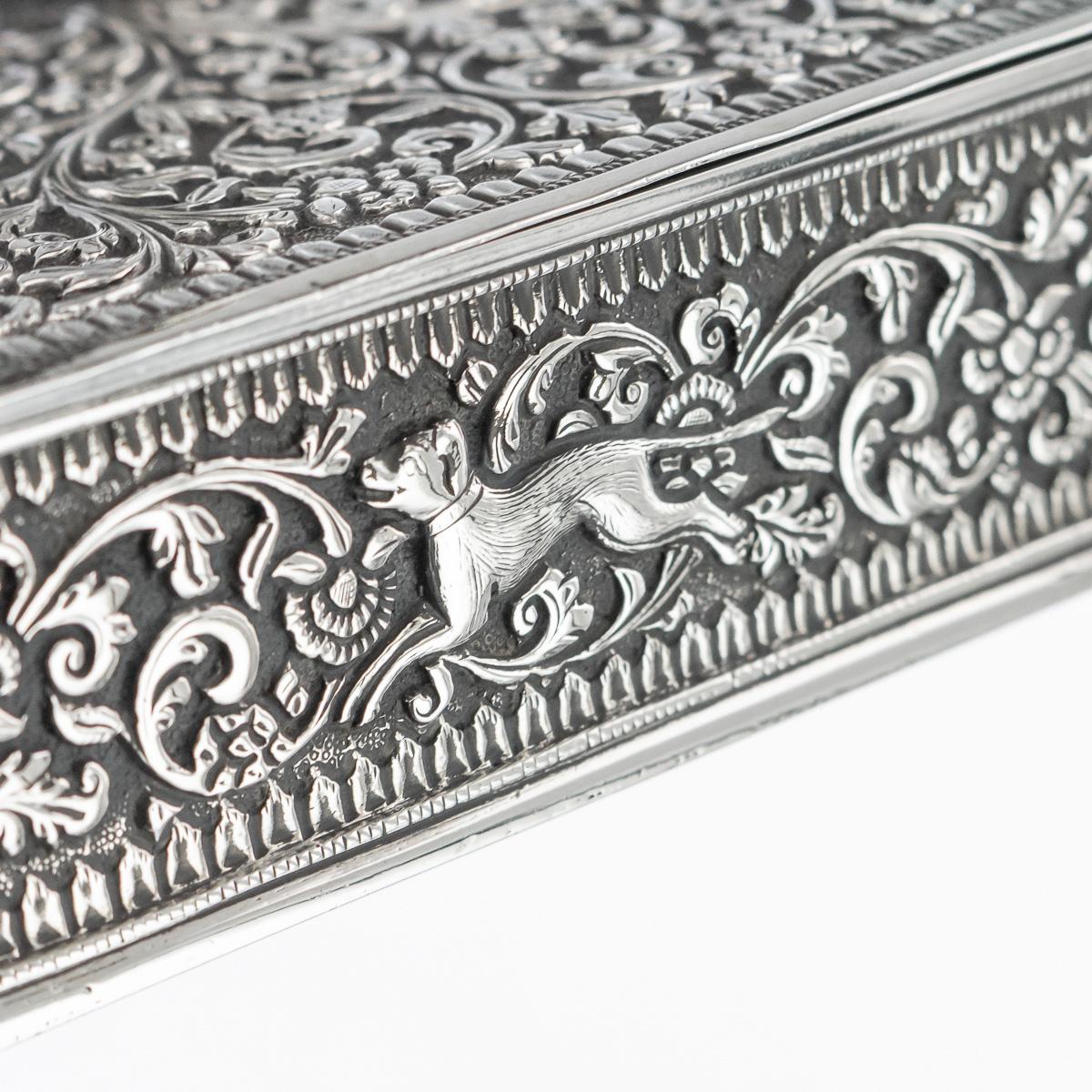 19th Century Indian Colonial Cutch Solid Silver Double Cigar Box, circa 1890 15