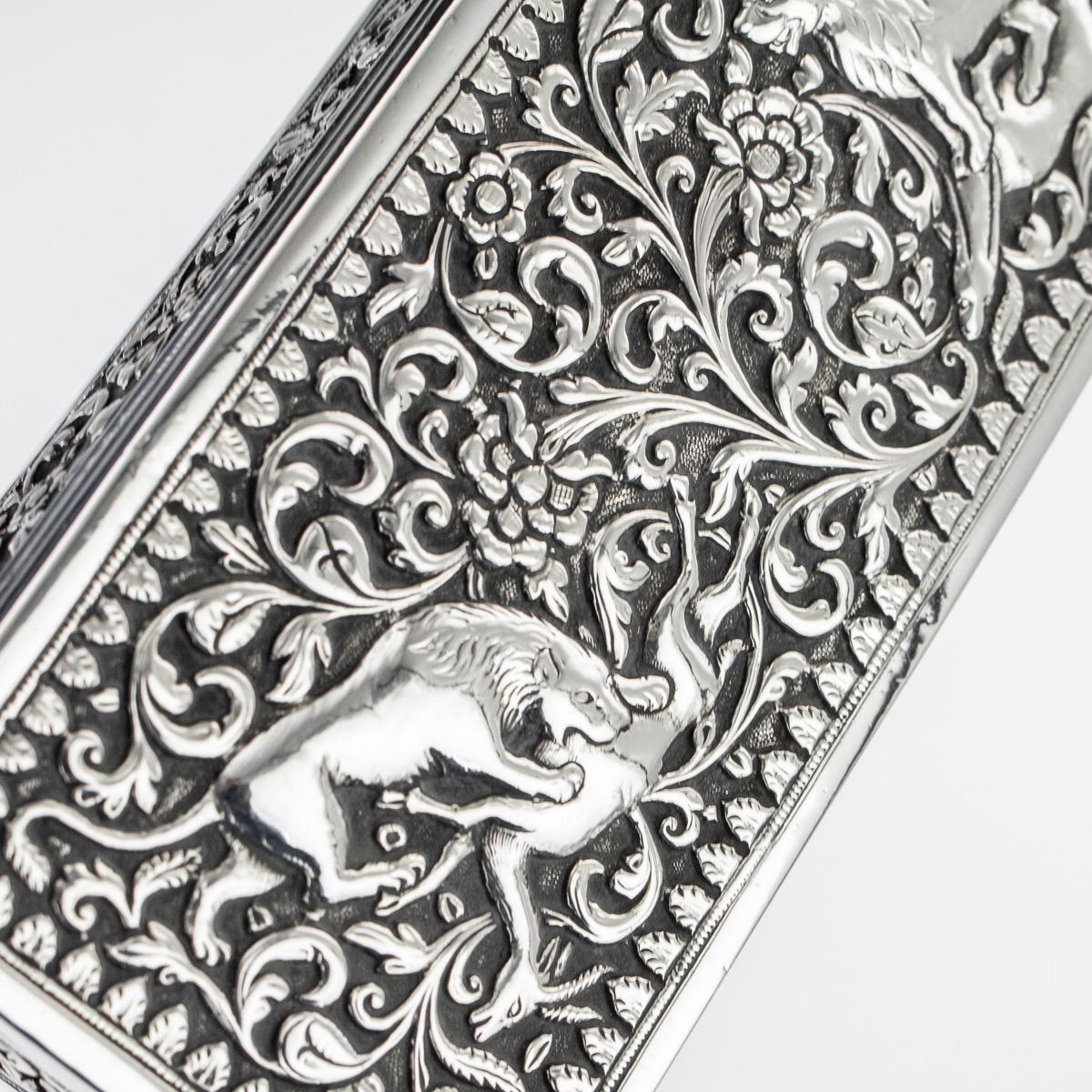 19th Century Indian Colonial Cutch Solid Silver Stamp Box, circa 1890 8