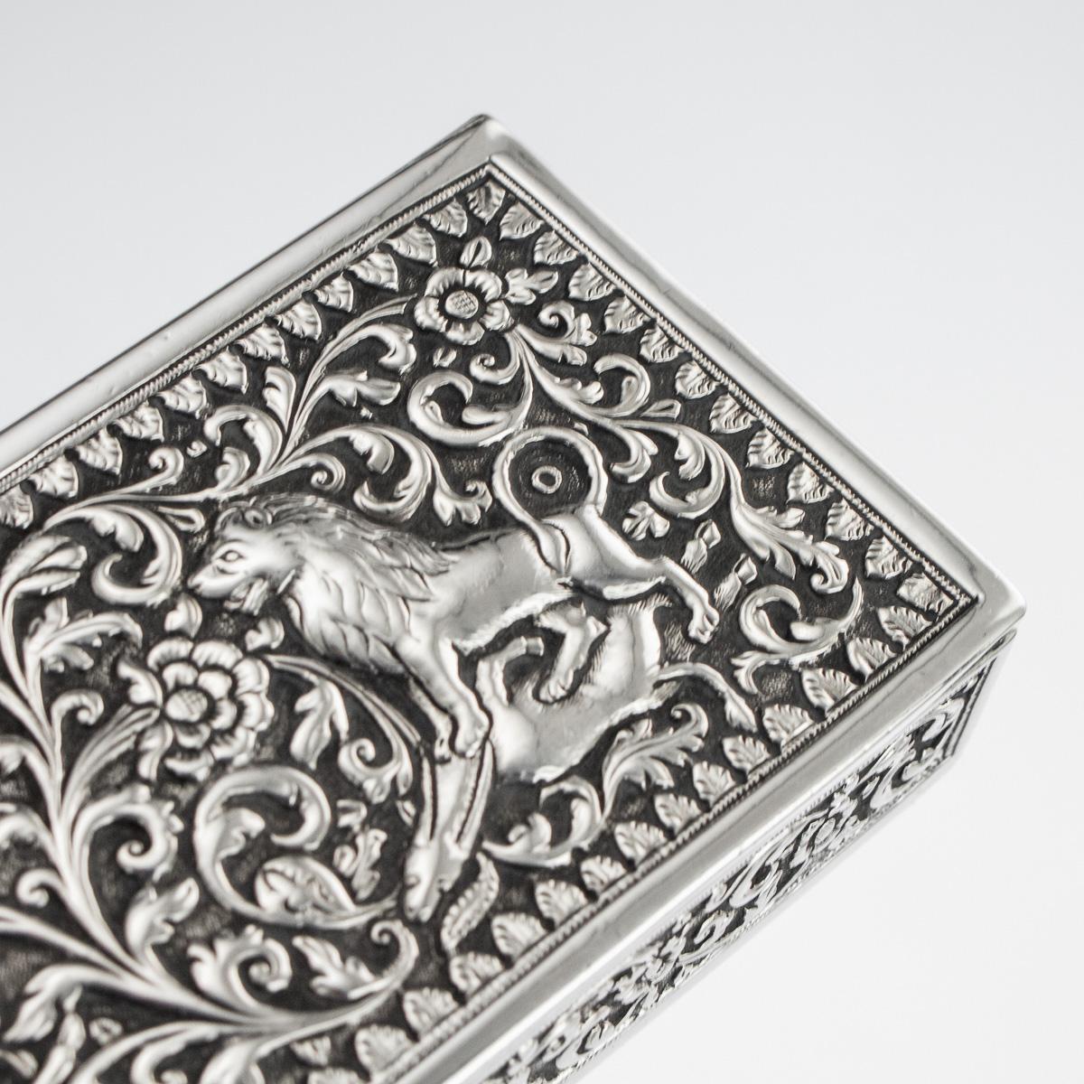 19th Century Indian Colonial Cutch Solid Silver Stamp Box, circa 1890 12