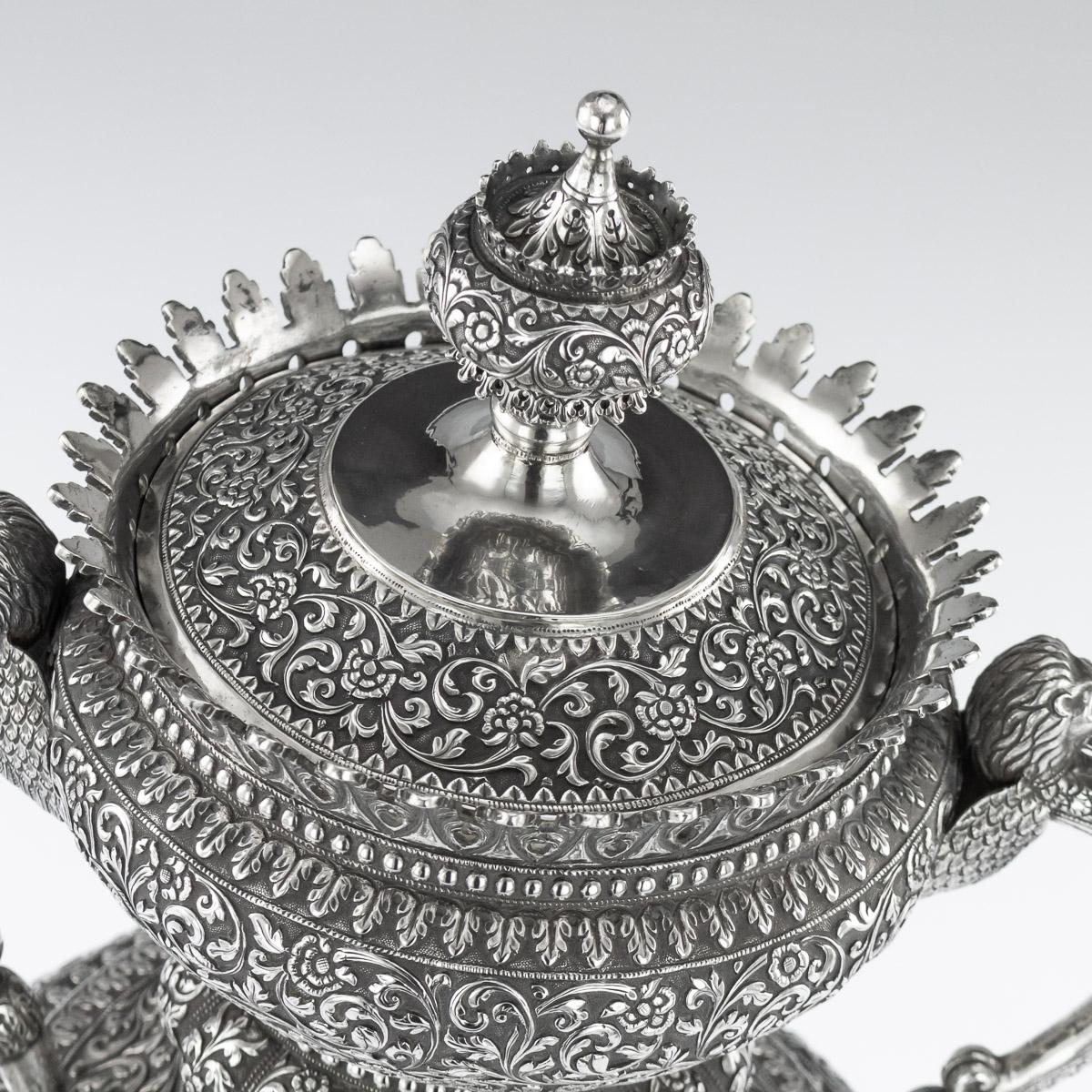 19th Century Indian Cutch Silver Cup & Cover By Mawji Raghavji, Bhuj, circa 1880 4