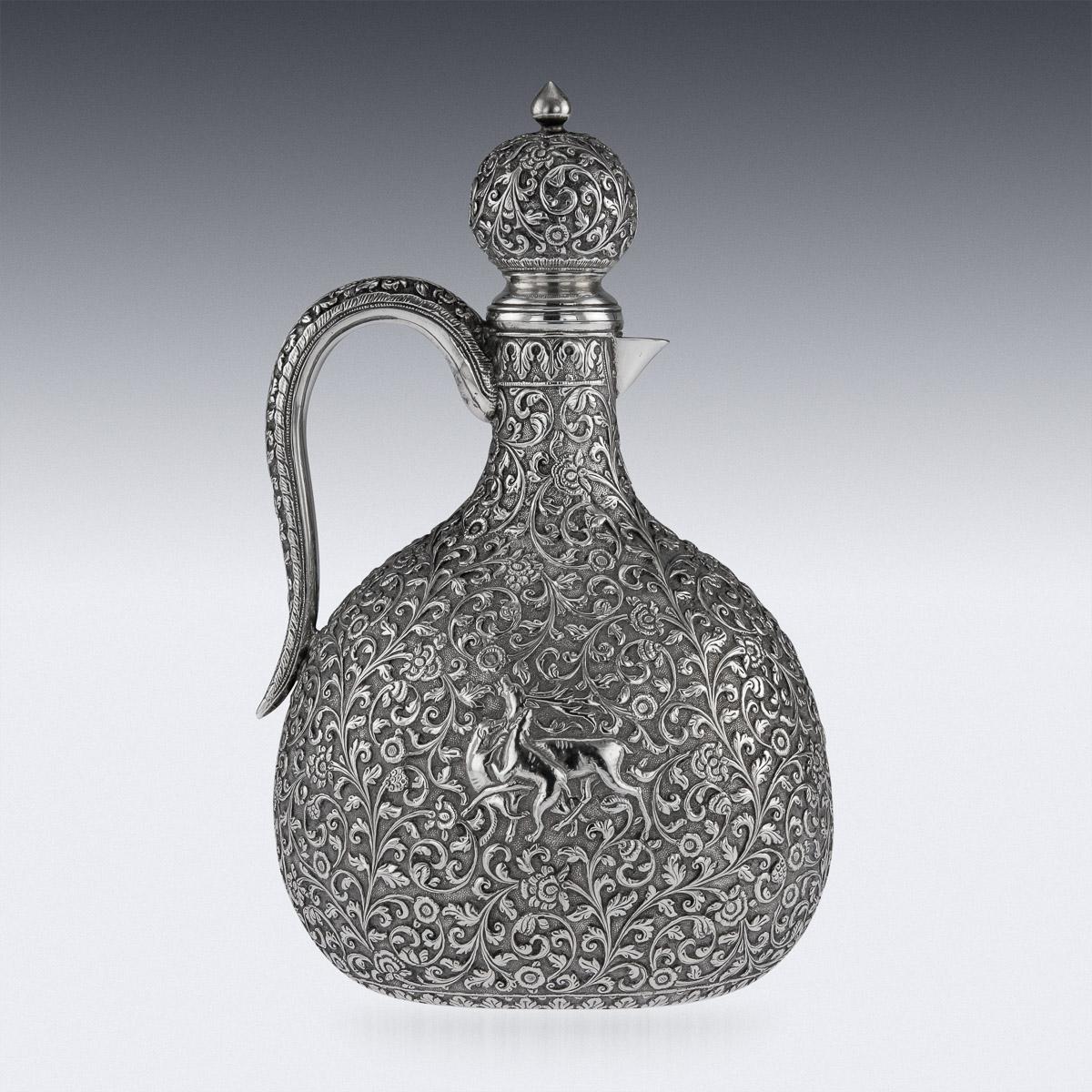 19th Century Indian Cutch Solid Silver Repousse Ewer, circa 1880 In Good Condition In Royal Tunbridge Wells, Kent