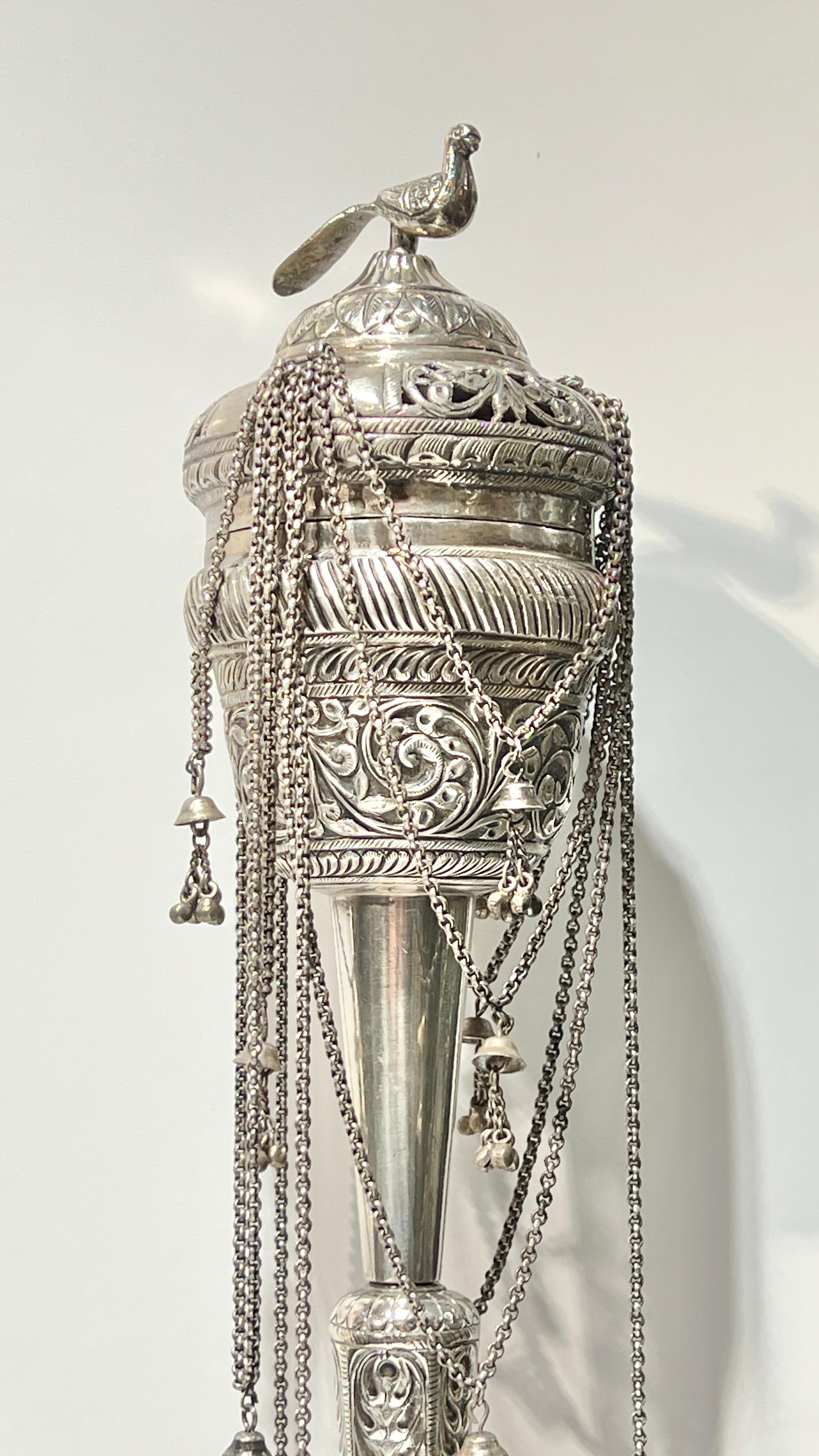 Anglo-Indian 19th Century Indian Elephant Form Silver Huqqa / Hookah For Sale