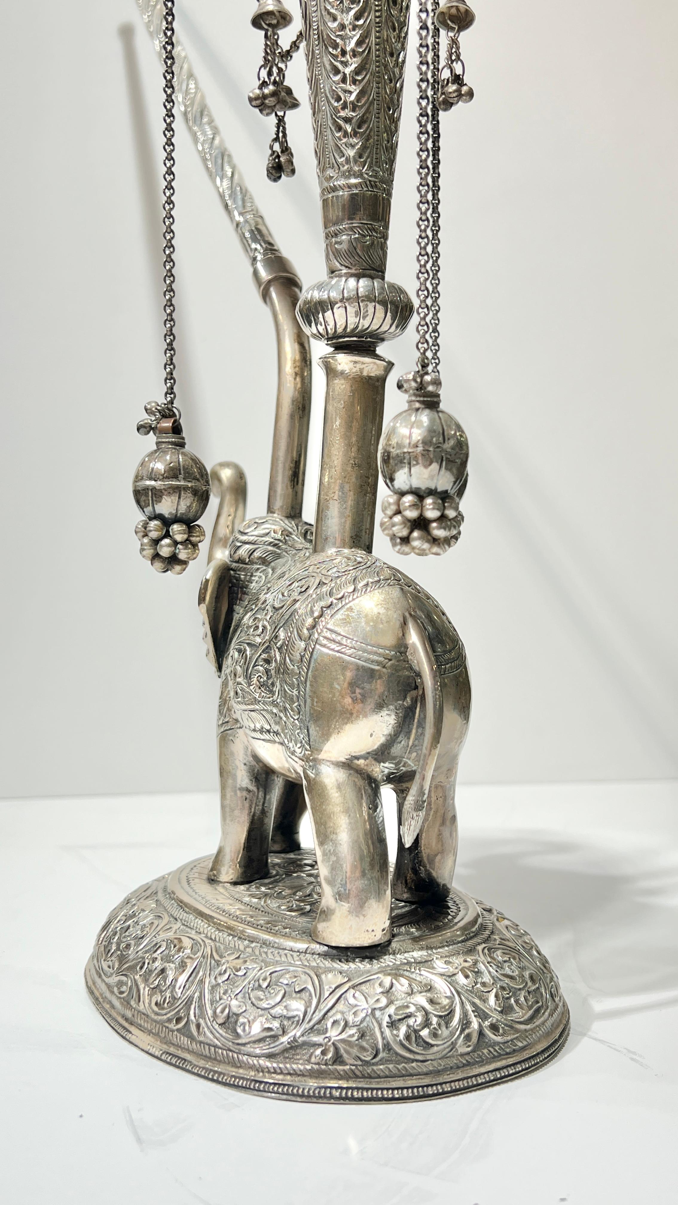 19th Century Indian Elephant Form Silver Huqqa / Hookah For Sale 2