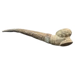 Pipa indiana del XIX secolo - Pietra intagliata e metallo placcato in argento