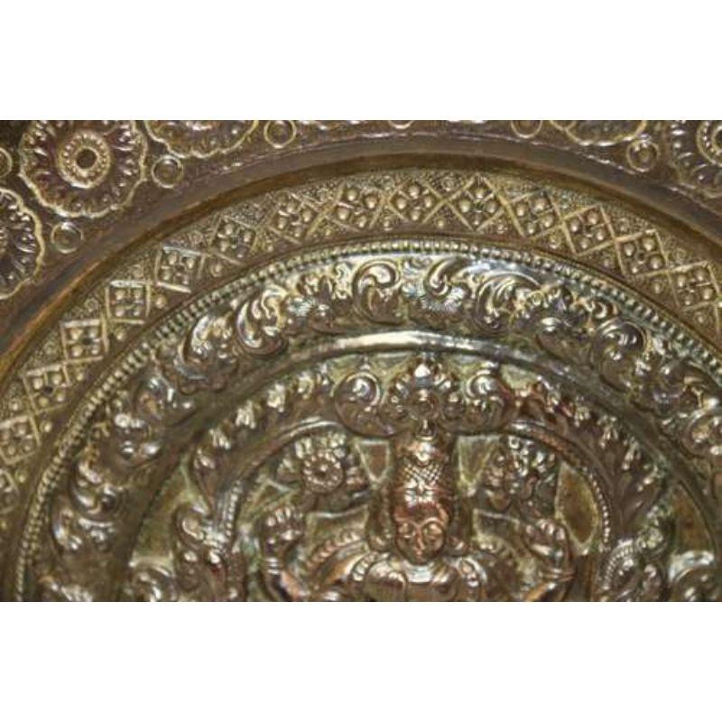 Cuivre Plaque en cuivre et laiton de la période du Raj indien du XIXe siècle, vers 1880 en vente