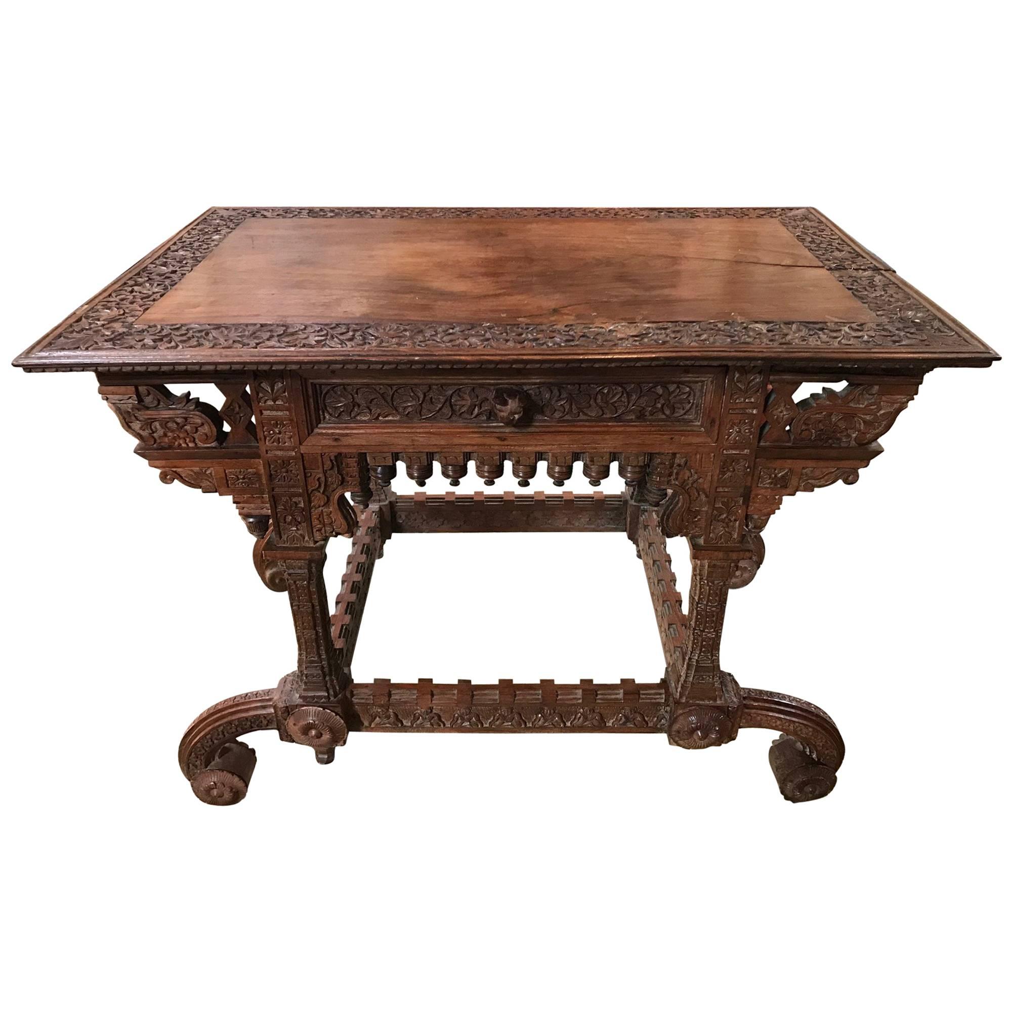 Table d'appoint indienne du XIXe siècle avec tiroir