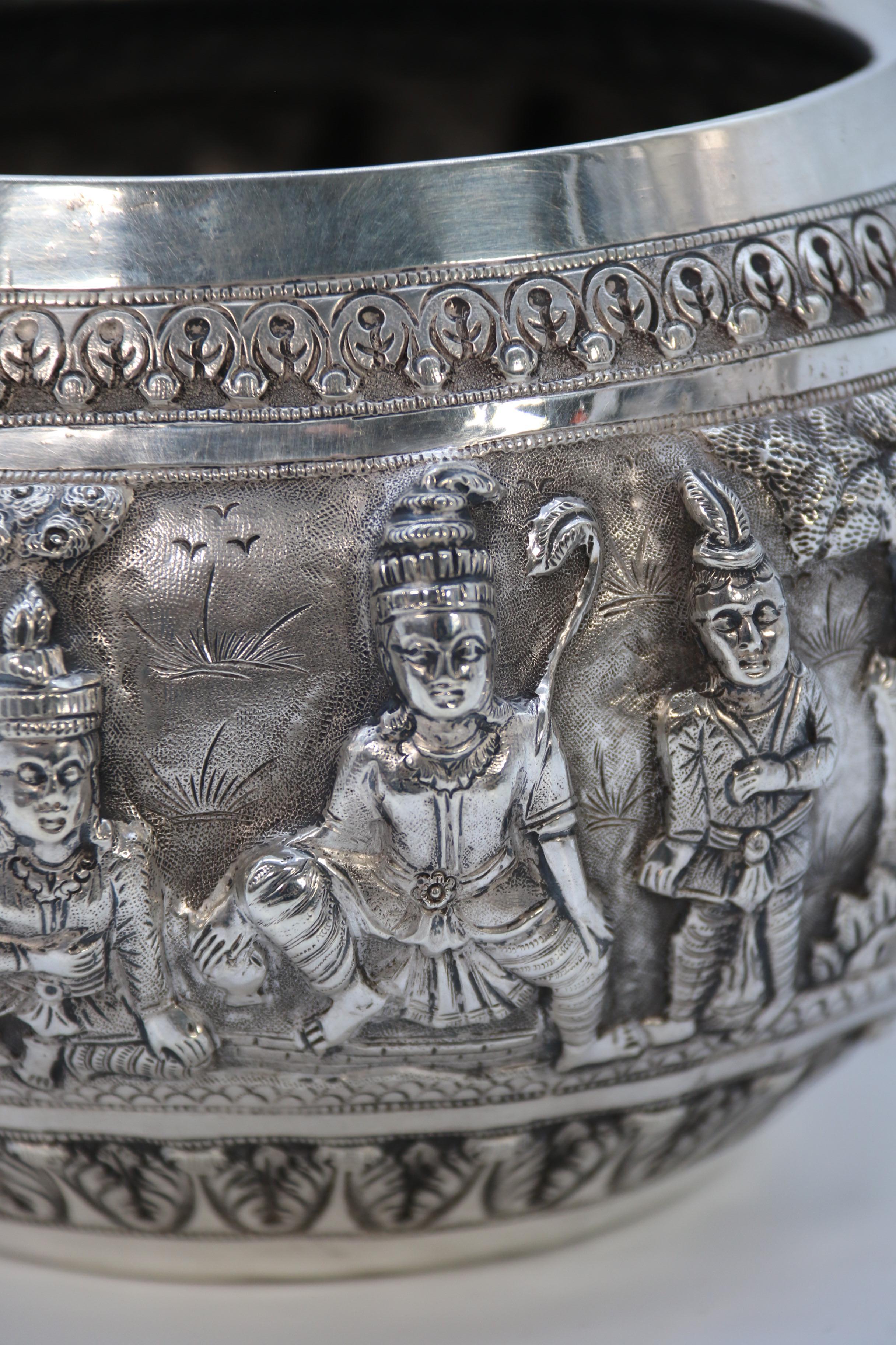 19th century Indian silver Raj period deep relief repousse work bowl circa 1870 For Sale 9