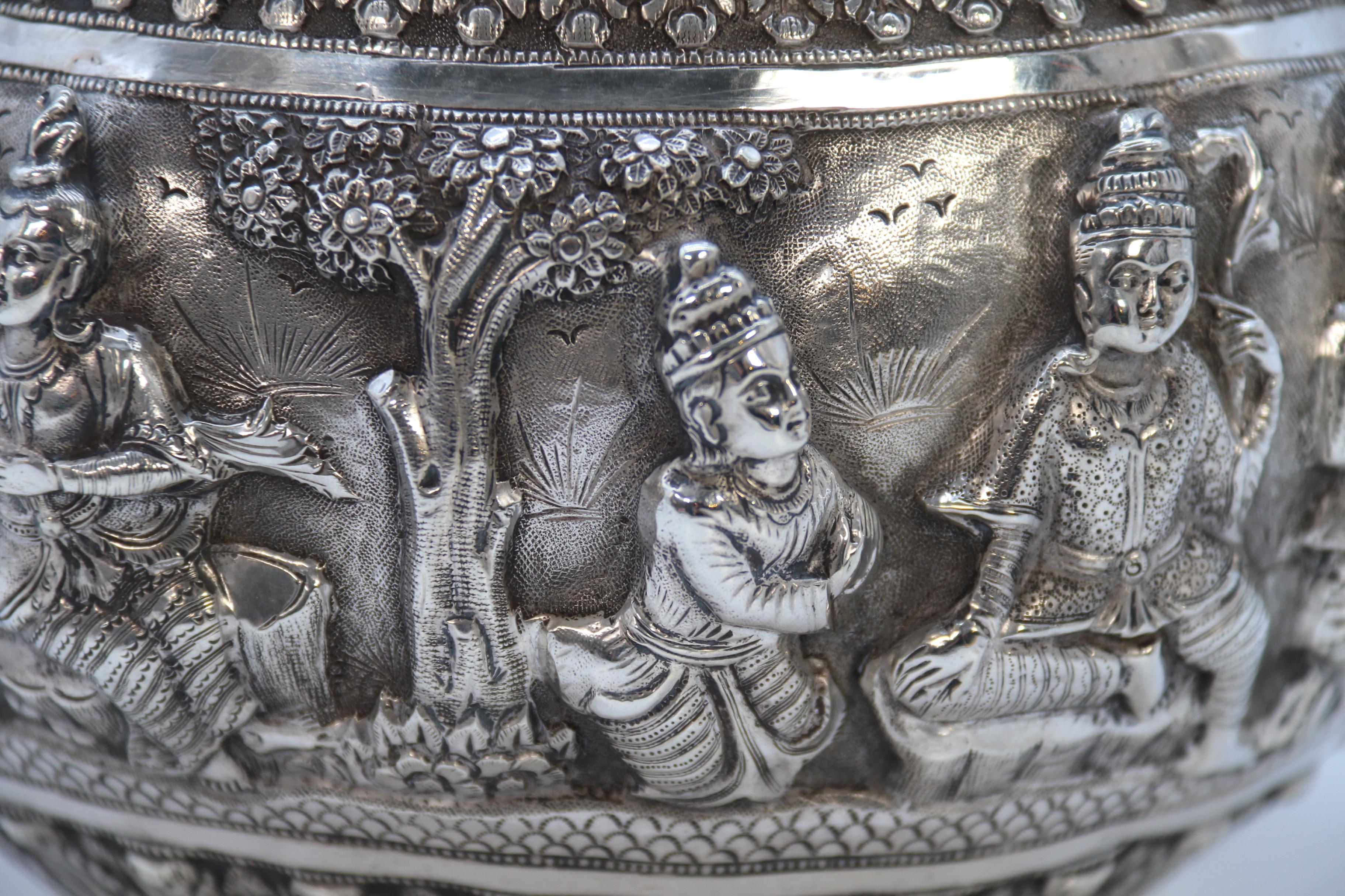 19th century Indian silver Raj period deep relief repousse work bowl circa 1870 For Sale 10