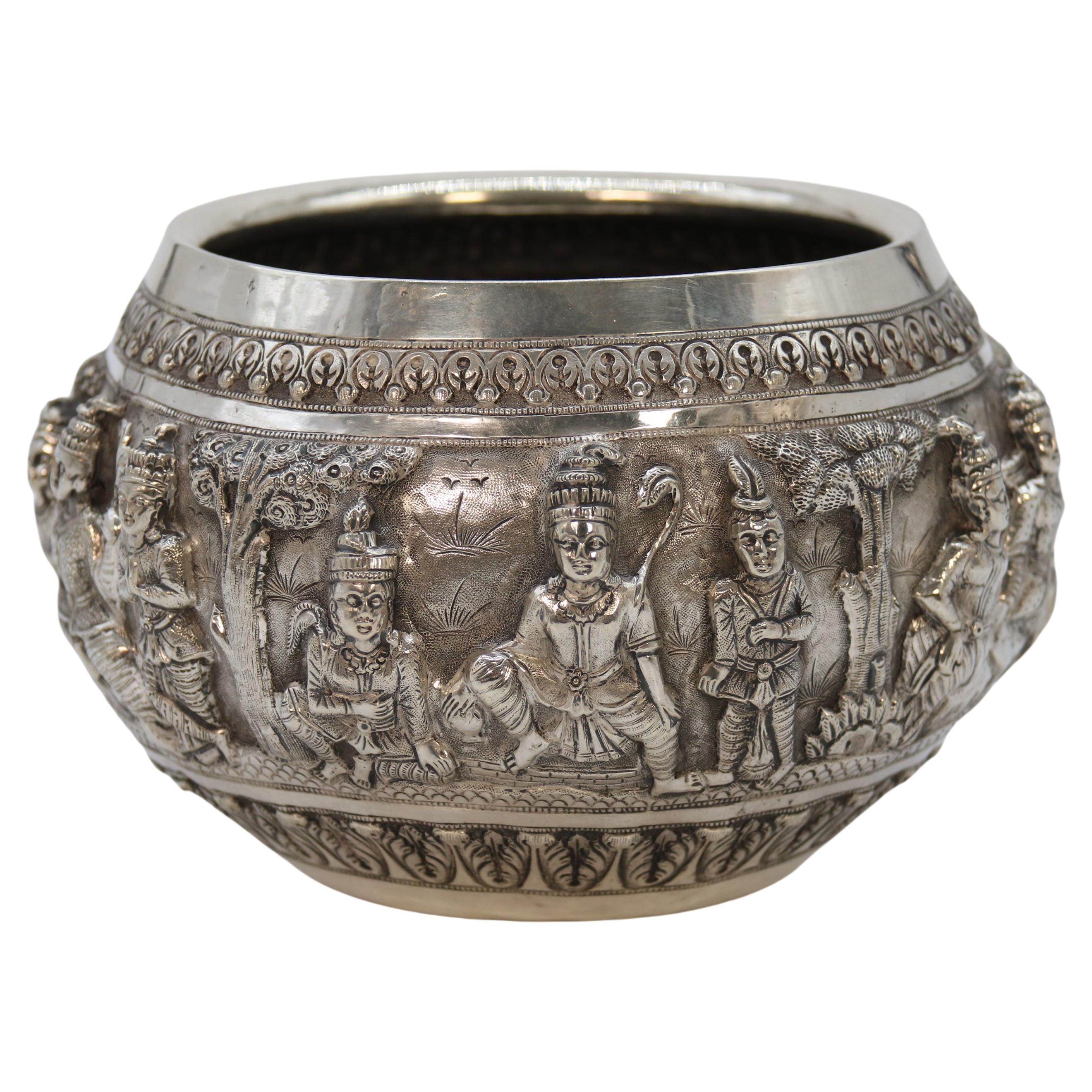 19th century Indian silver Raj period deep relief repousse work bowl circa 1870 For Sale