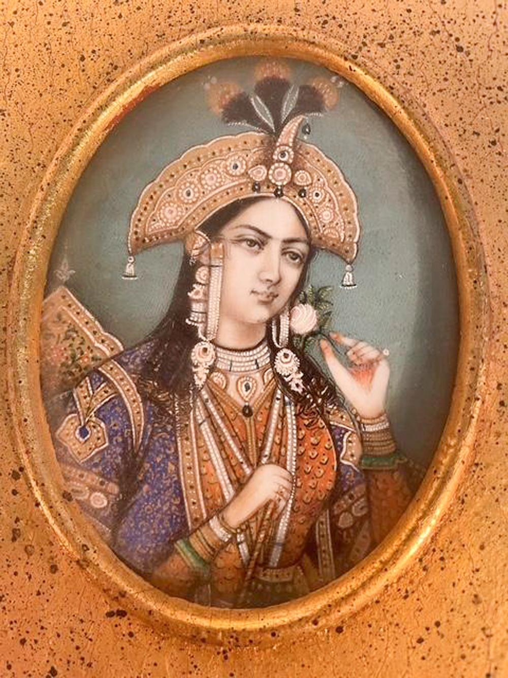 19th Century Indo-Persian Miniatures of Emperor Shah Jahan and Mumtaz Mahal In Good Condition For Sale In Chapel Hill, NC