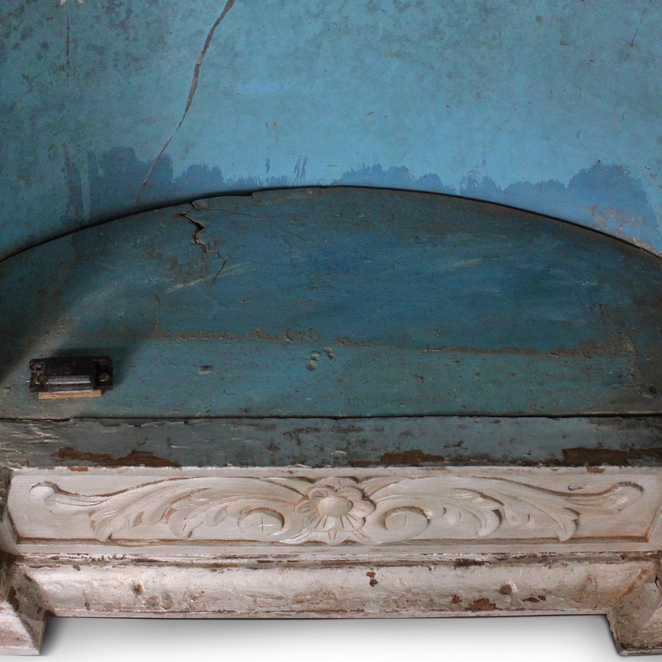 19th Century Indo- Portuguese Rosewood Altar from Goa In Good Condition For Sale In West Hollywood, CA
