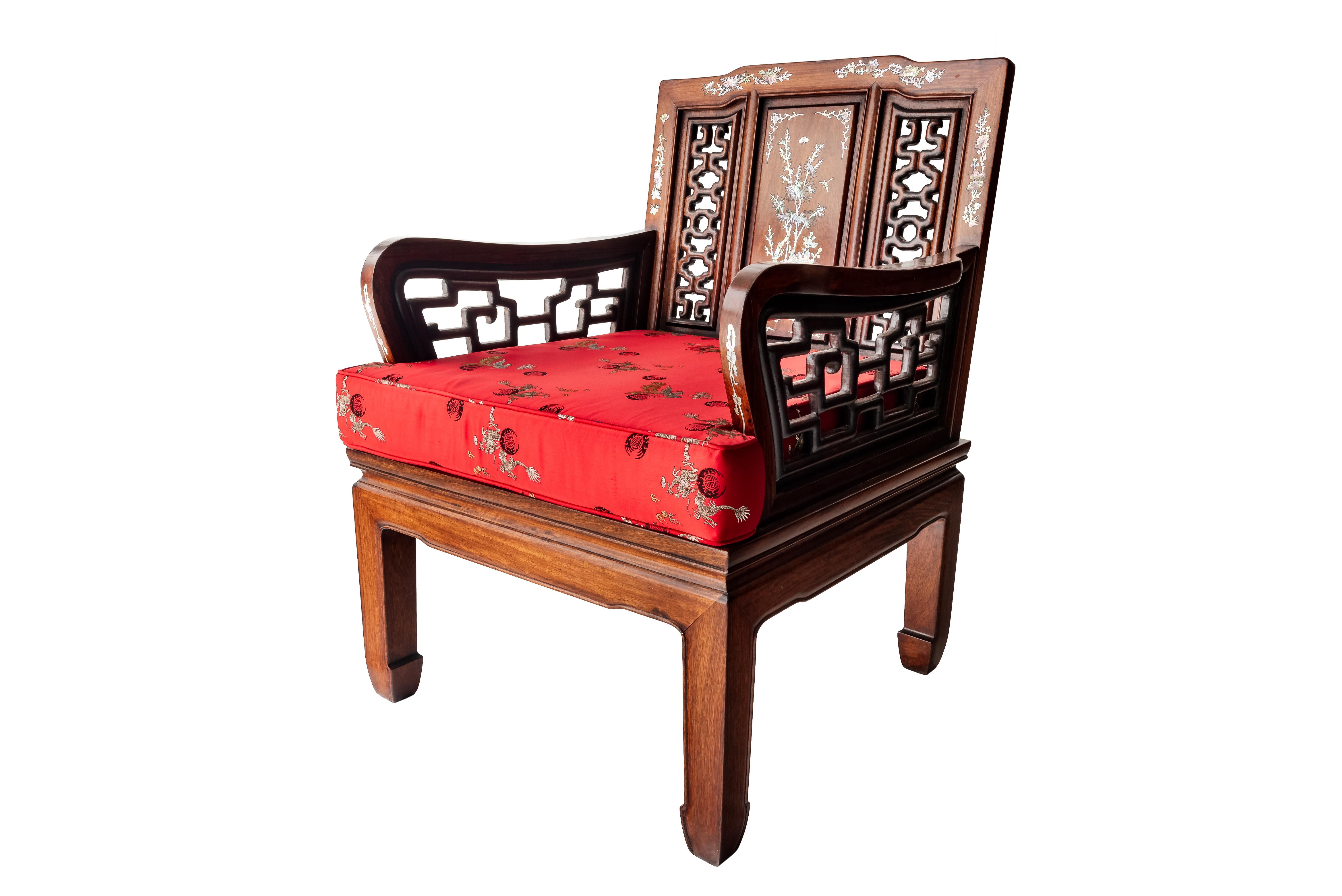 19th Century Indo-Portuguese Rosewood Mother of Pearl Inlay Lounge Chairs, 1890 (Qing-Dynastie)