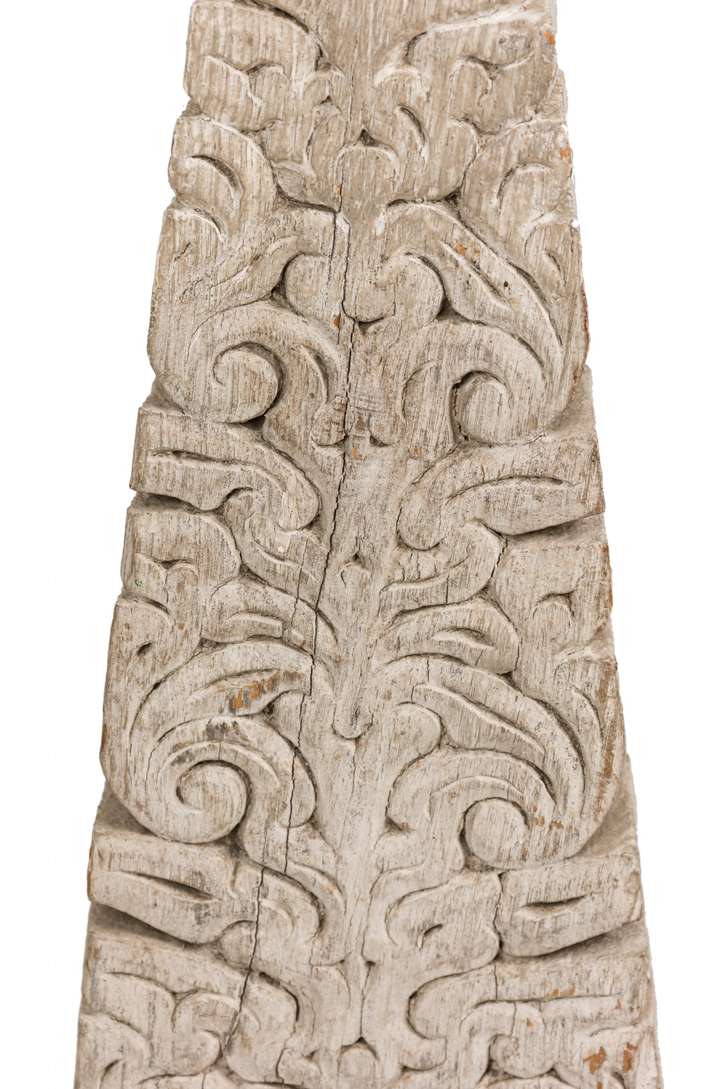 19th Century Indonesian Painted Wood Mile Marker Carving For Sale 1