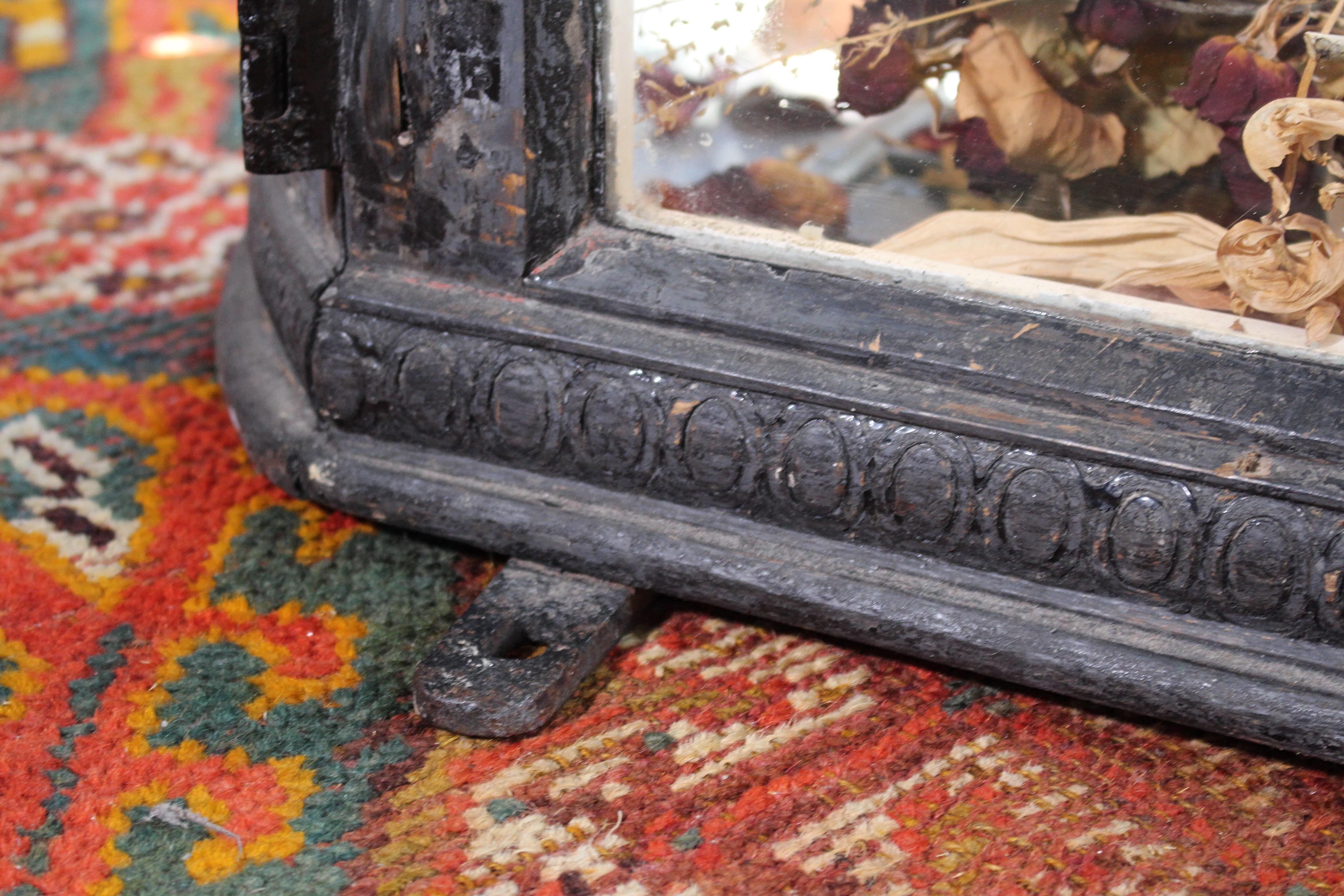 19th Century Infants Coffin Casket, Carved Wood, Etched Glass, Memento Mori For Sale 4