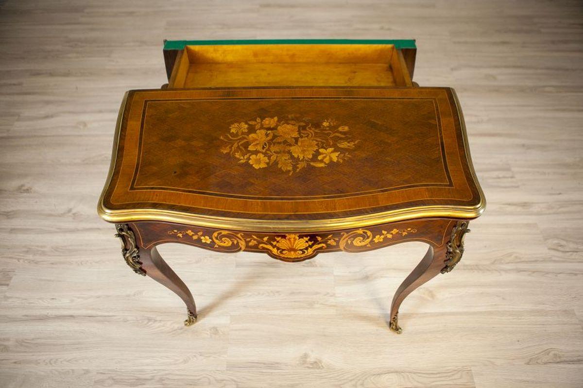 19th-Century Inlaid Card Table Lined With Green Fabric For Sale 1