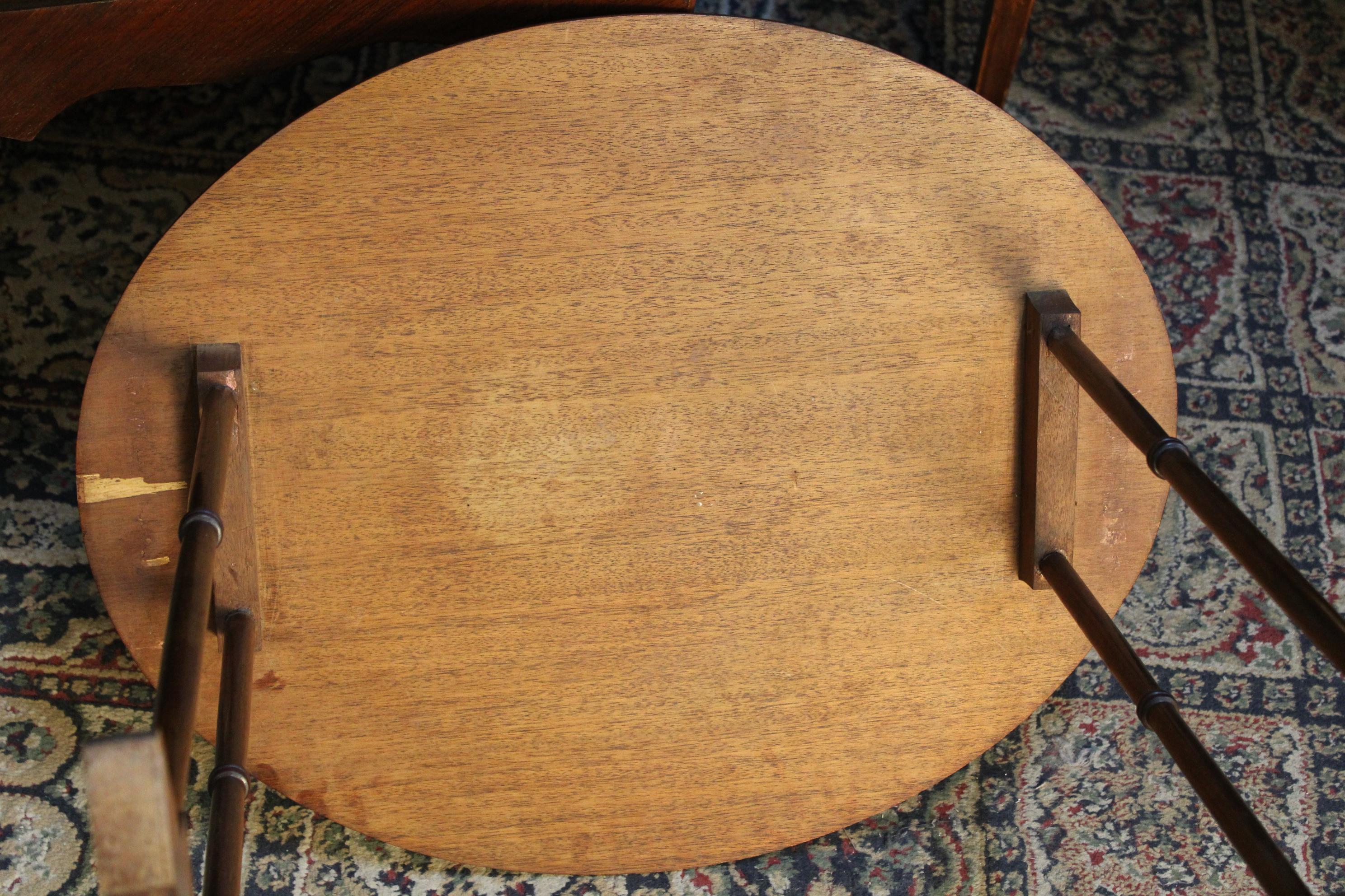 19th century English Coffee Table in Mahogany coffee table 7
