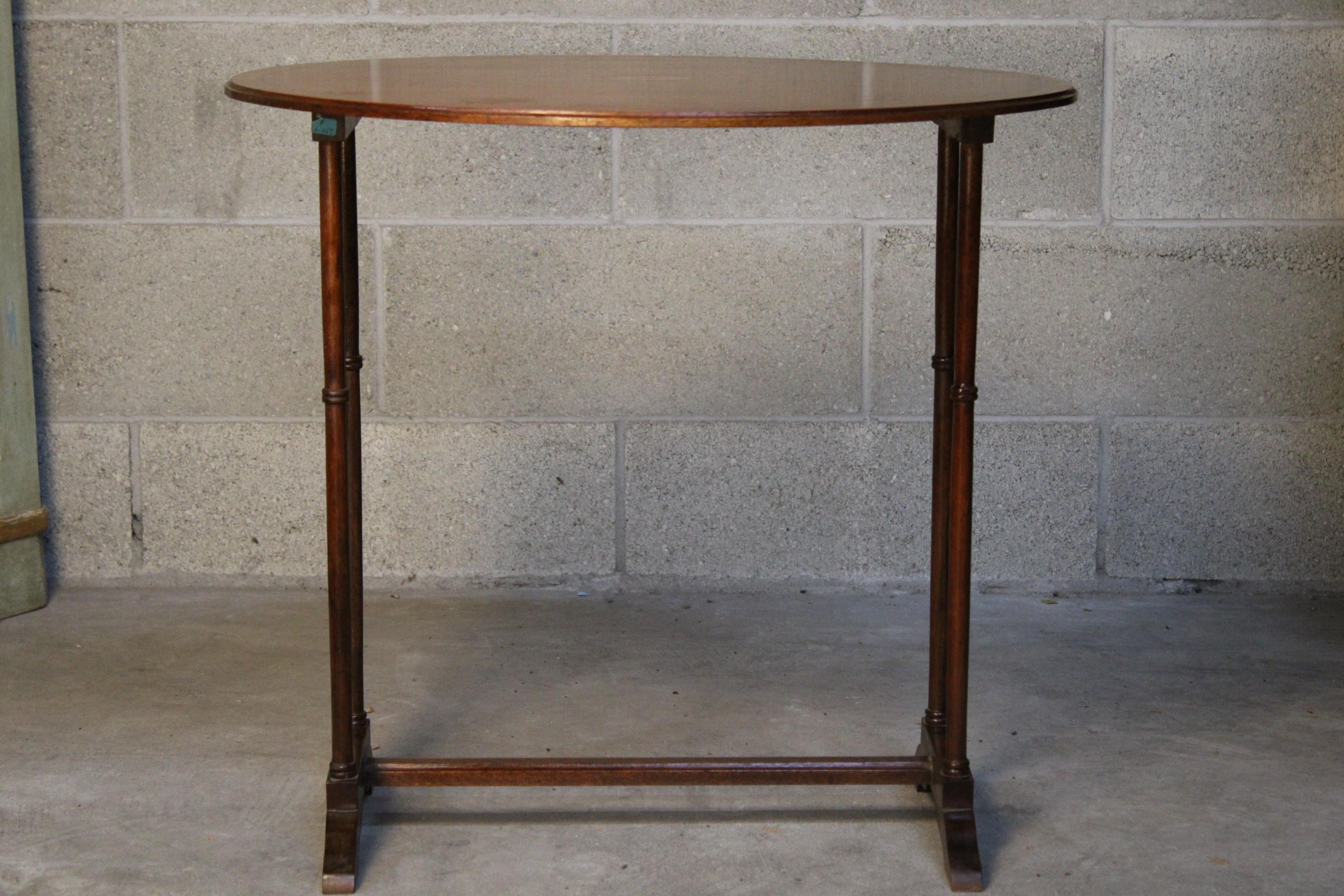 19th century English Coffee Table in Mahogany coffee table 1