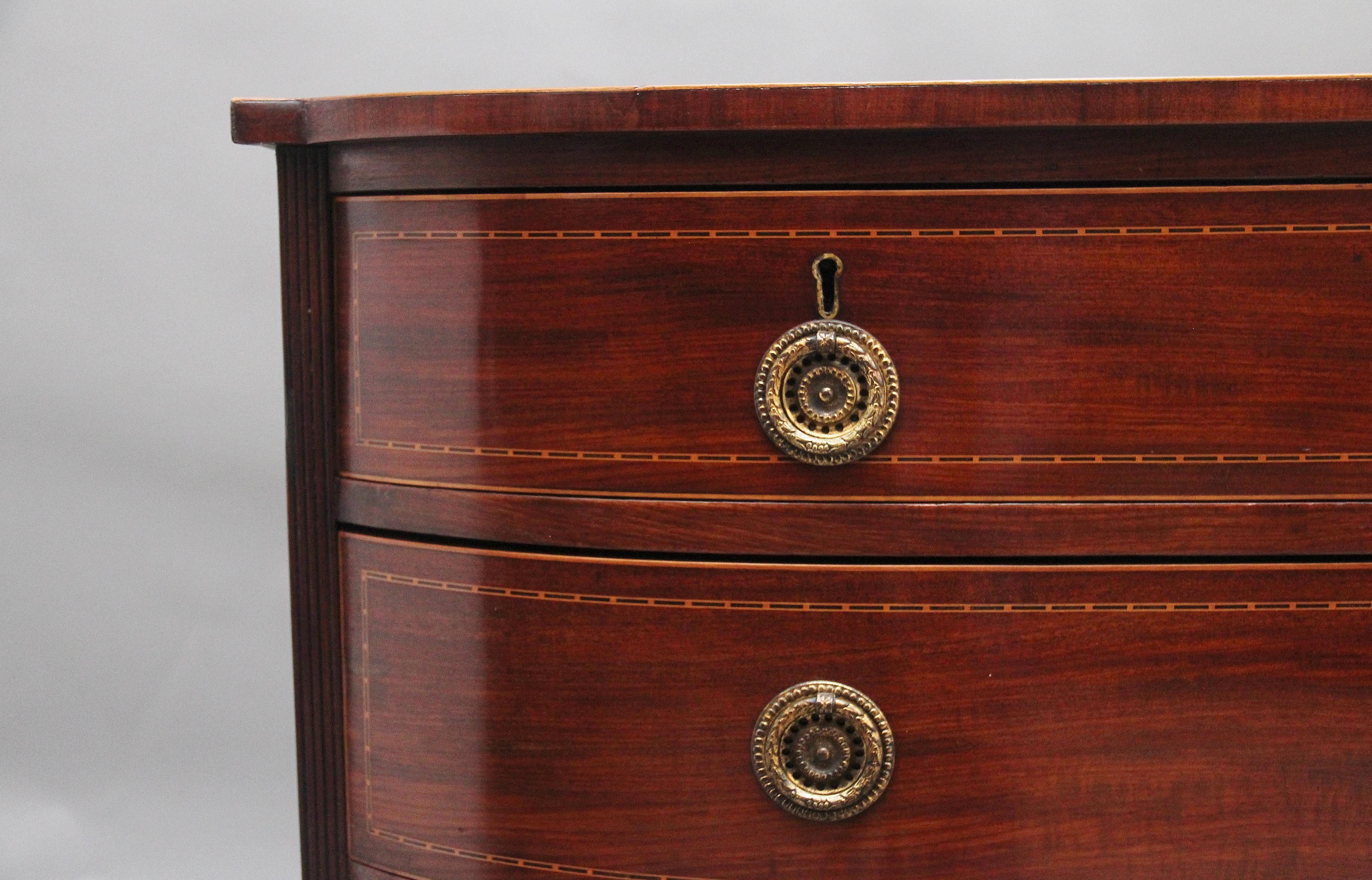 19th Century inlaid mahogany bowfront chest of drawers In Good Condition In Martlesham, GB